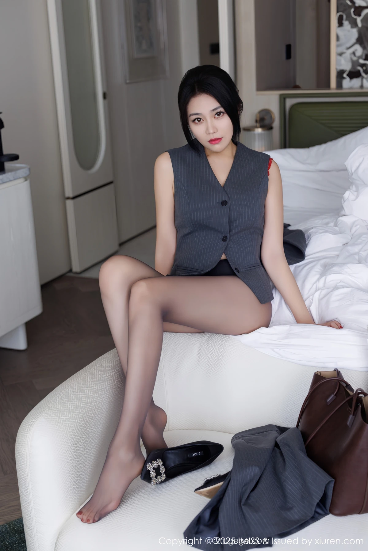 [爱蜜社] 2025.03.19 VOL.787 许诺Sabrina#[107P]-1