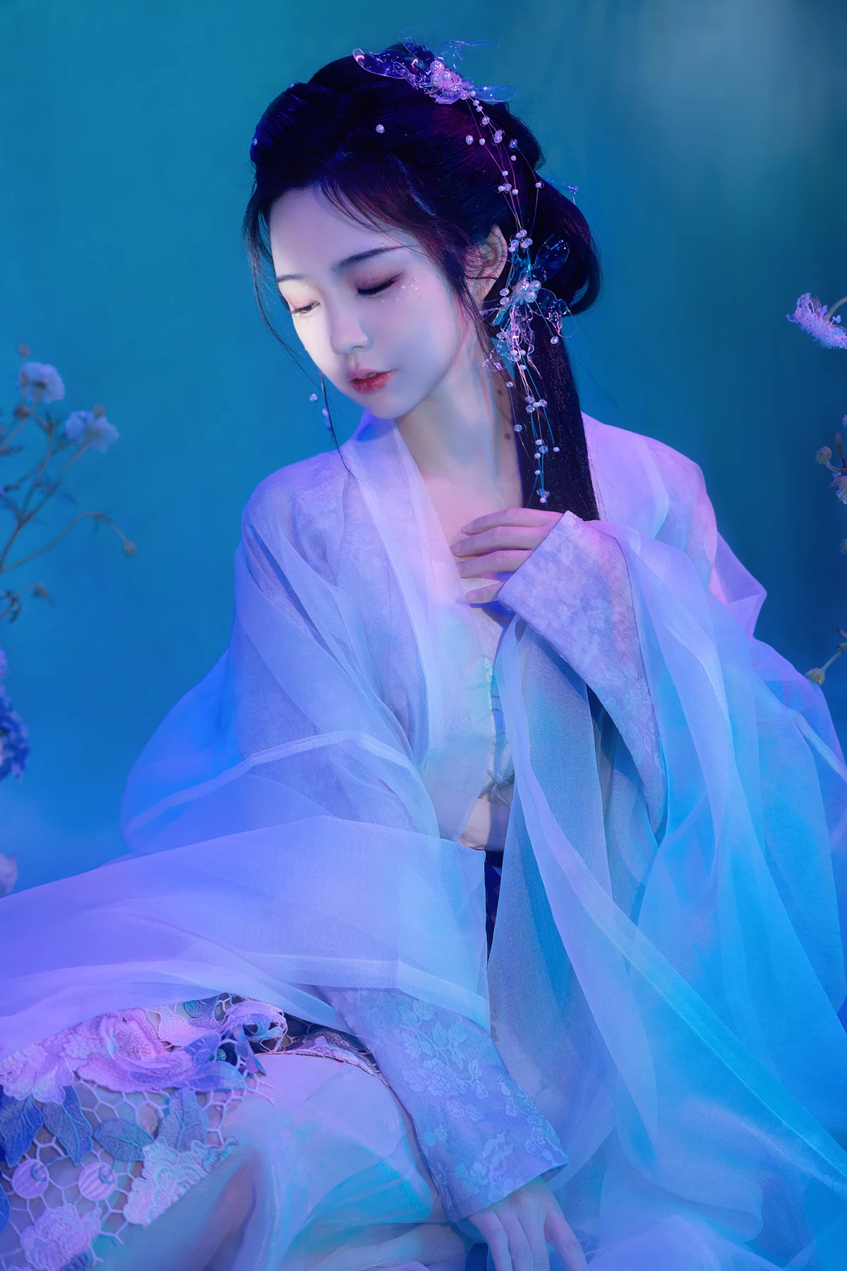 [艺图语] 2023.01.10 Vol.2885 – 她是那一抹蓝 怀里猫ovo#[23P]-1