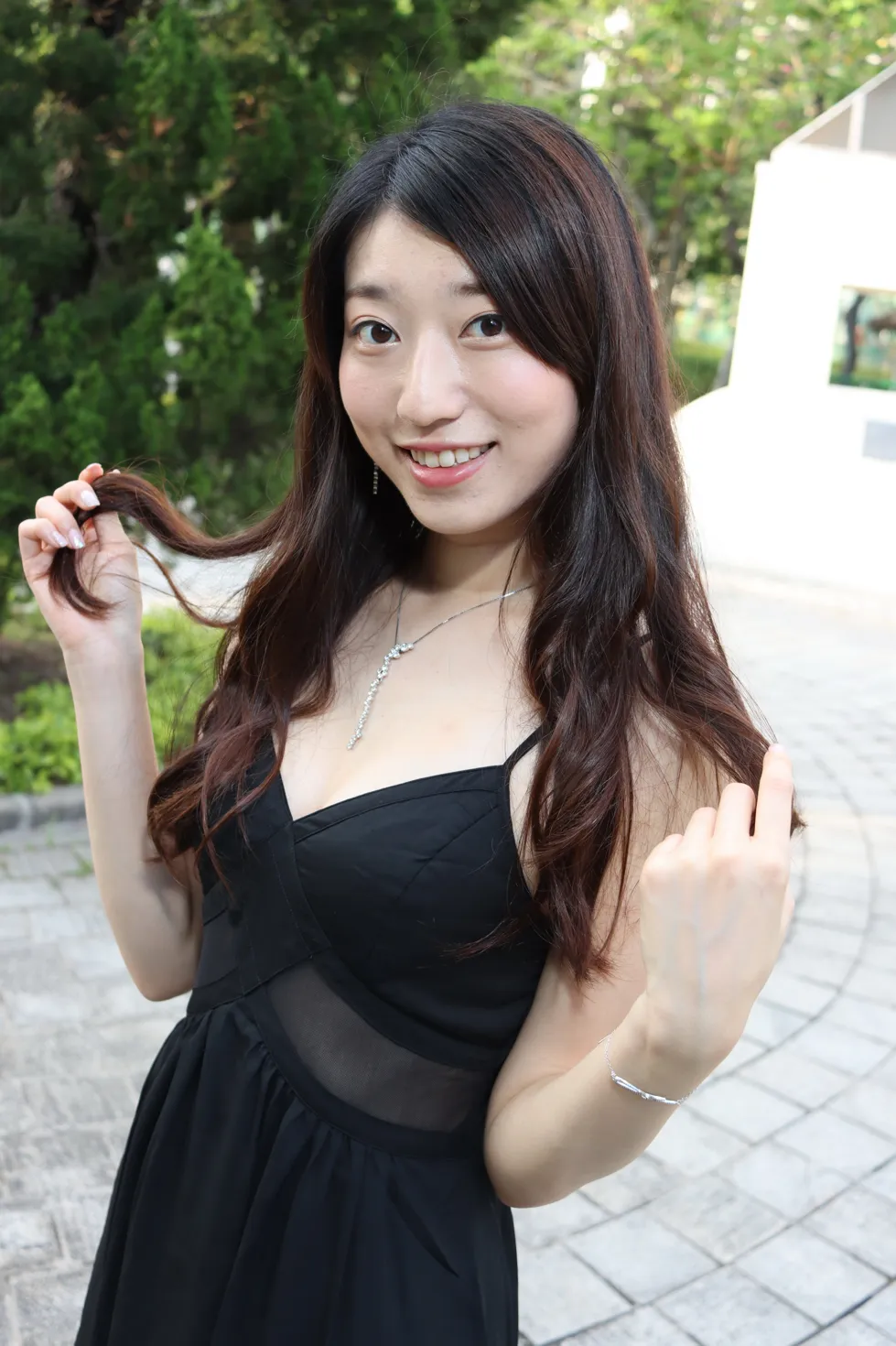 [爱美足] NO.106 吴小葵 公园黑色长裙 街拍#[61P]-1