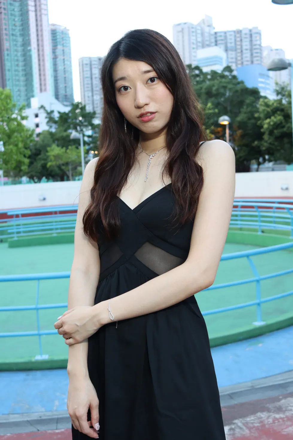 [爱美足] NO.106 吴小葵 公园黑色长裙 街拍#[61P]-9