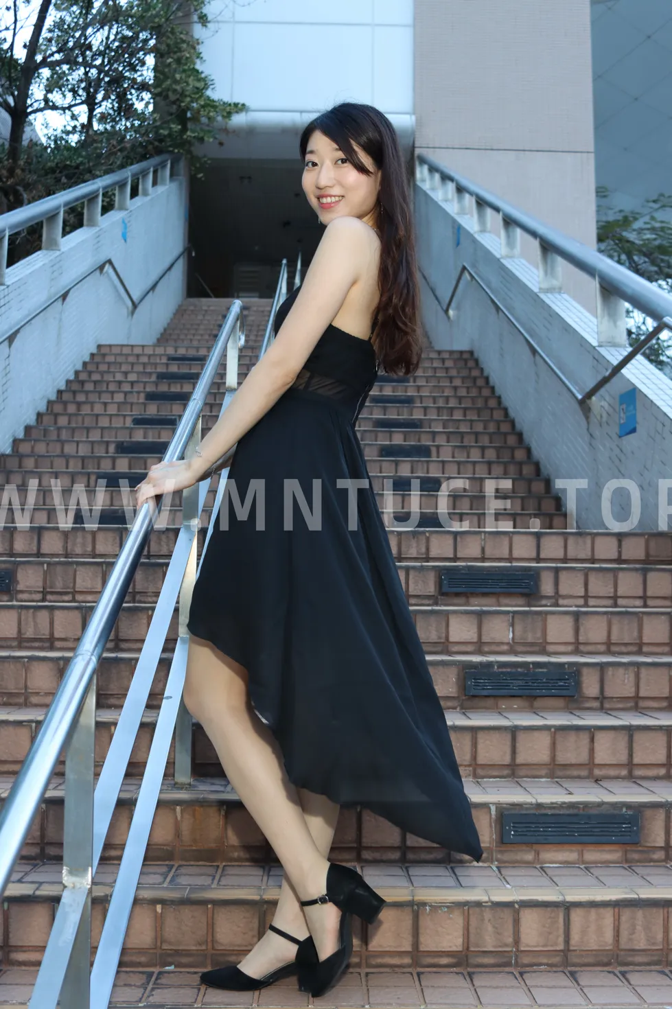 [爱美足] NO.106 吴小葵 公园黑色长裙 街拍#[61P]-10