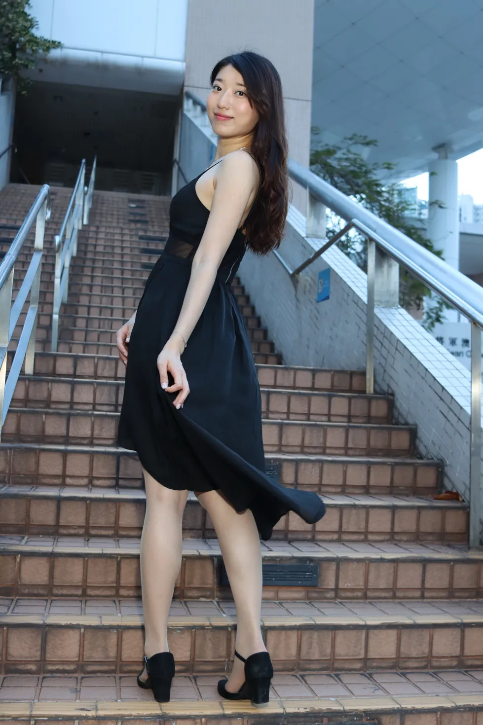 [爱美足] NO.106 吴小葵 公园黑色长裙 街拍#[61P]-7