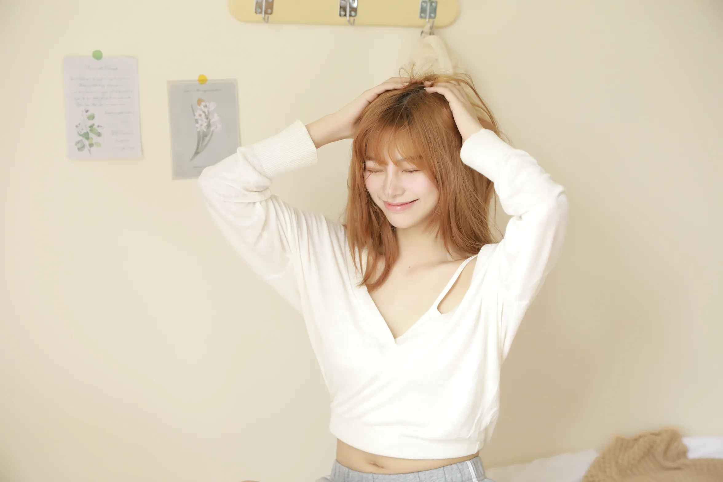 [艺图语] 2022.12.07 Vol.2618 – 居家写真 桃芊鱼#[35P]-7