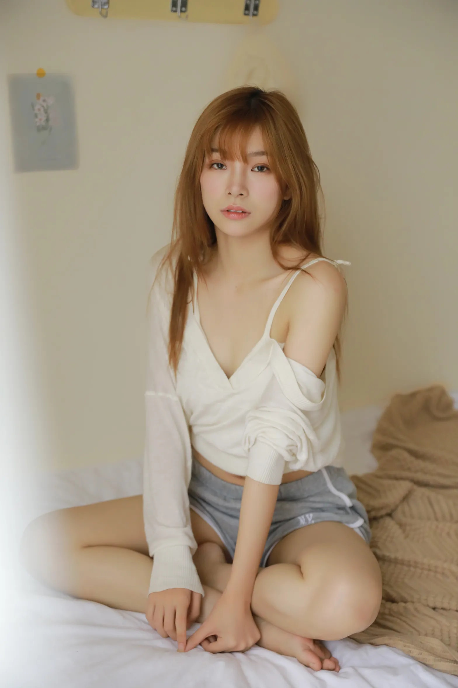[艺图语] 2022.12.07 Vol.2618 – 居家写真 桃芊鱼#[35P]-4