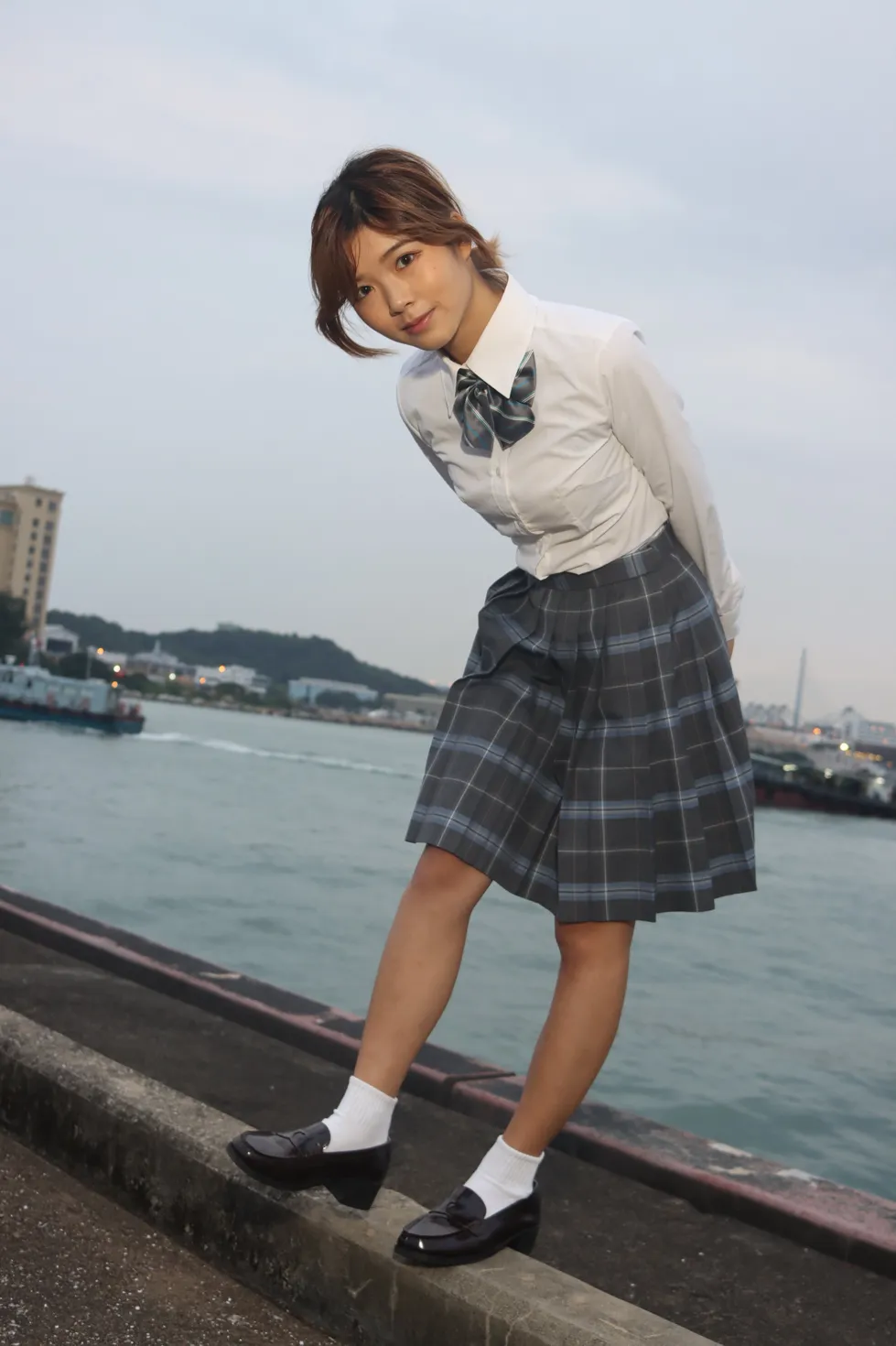 [爱美足] NO.144 Kandi 学生制服美腿 街拍#[105P]-2