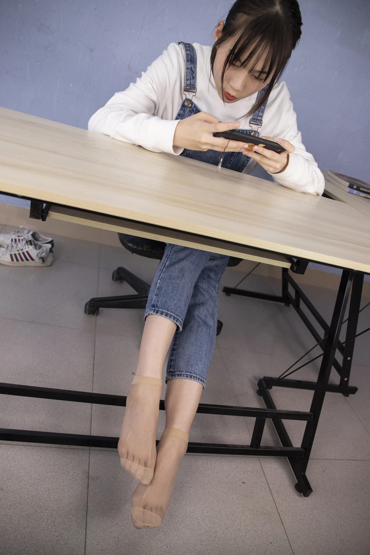 [爱美足] NO.033 美女小韵办公室秀肉丝美脚，大脚丫真好看 南国足艺#[107P]-7