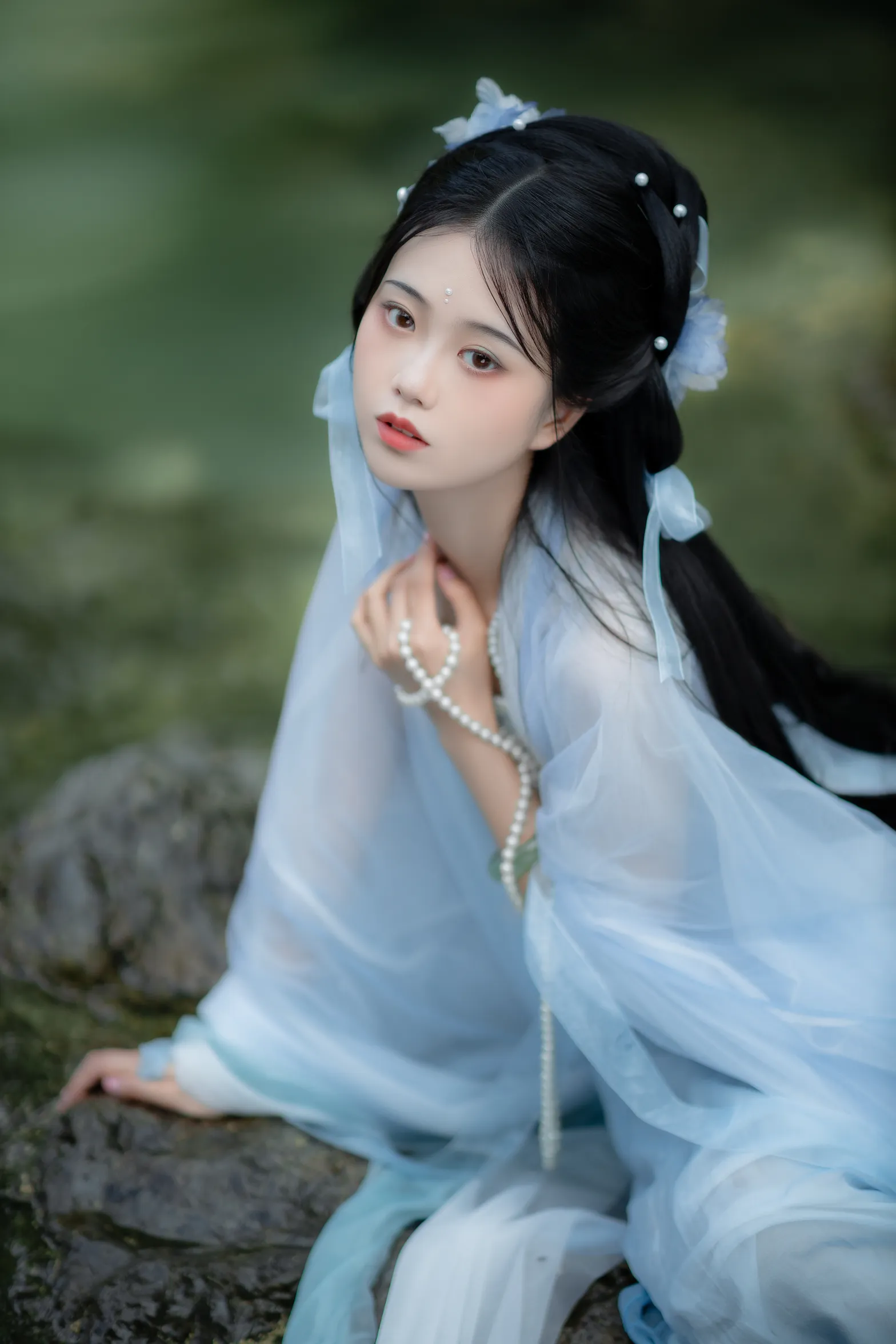 [艺图语] 2022.12.07 Vol.2622 – 小蚌精 Bllc#[21P]-1