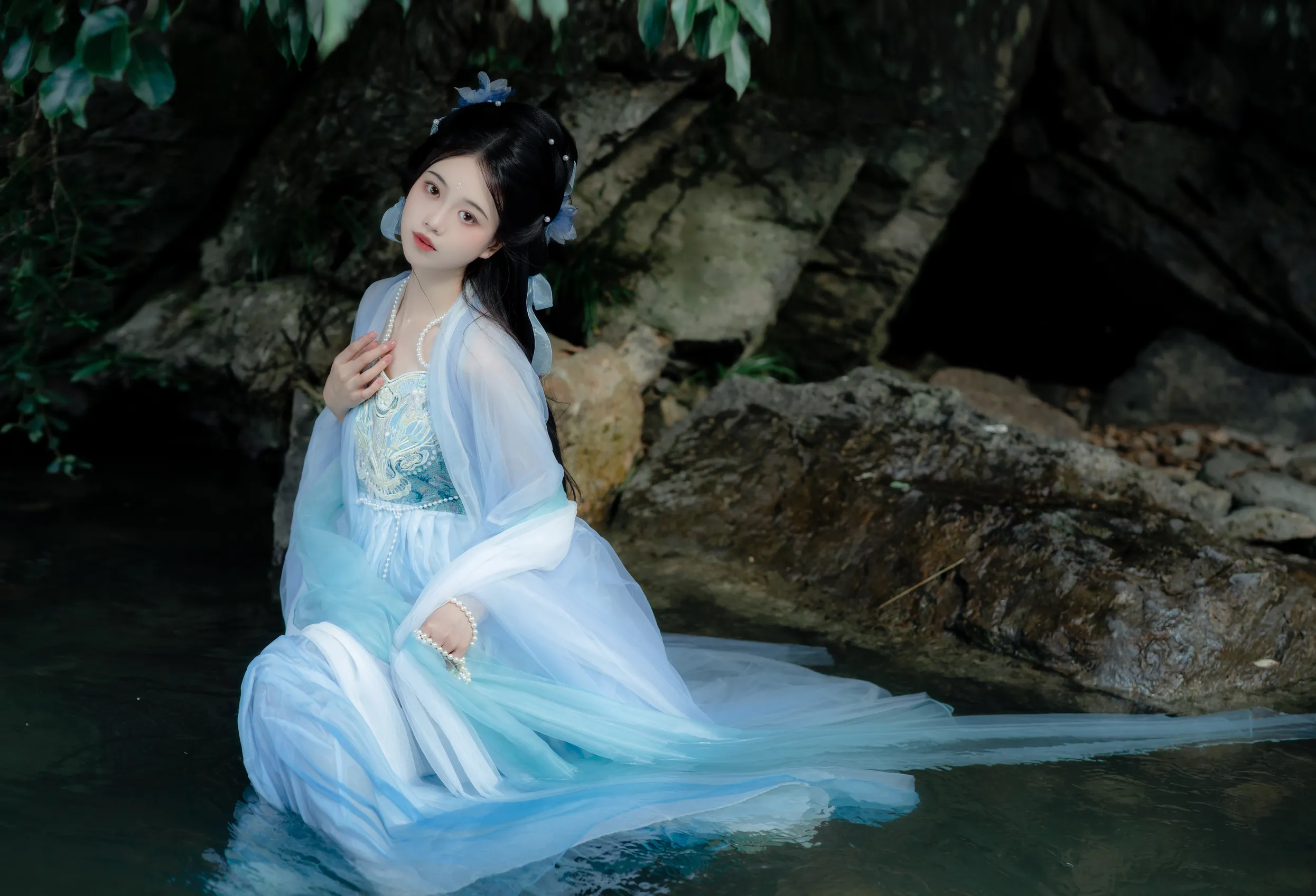 [艺图语] 2022.12.07 Vol.2622 – 小蚌精 Bllc#[21P]-9