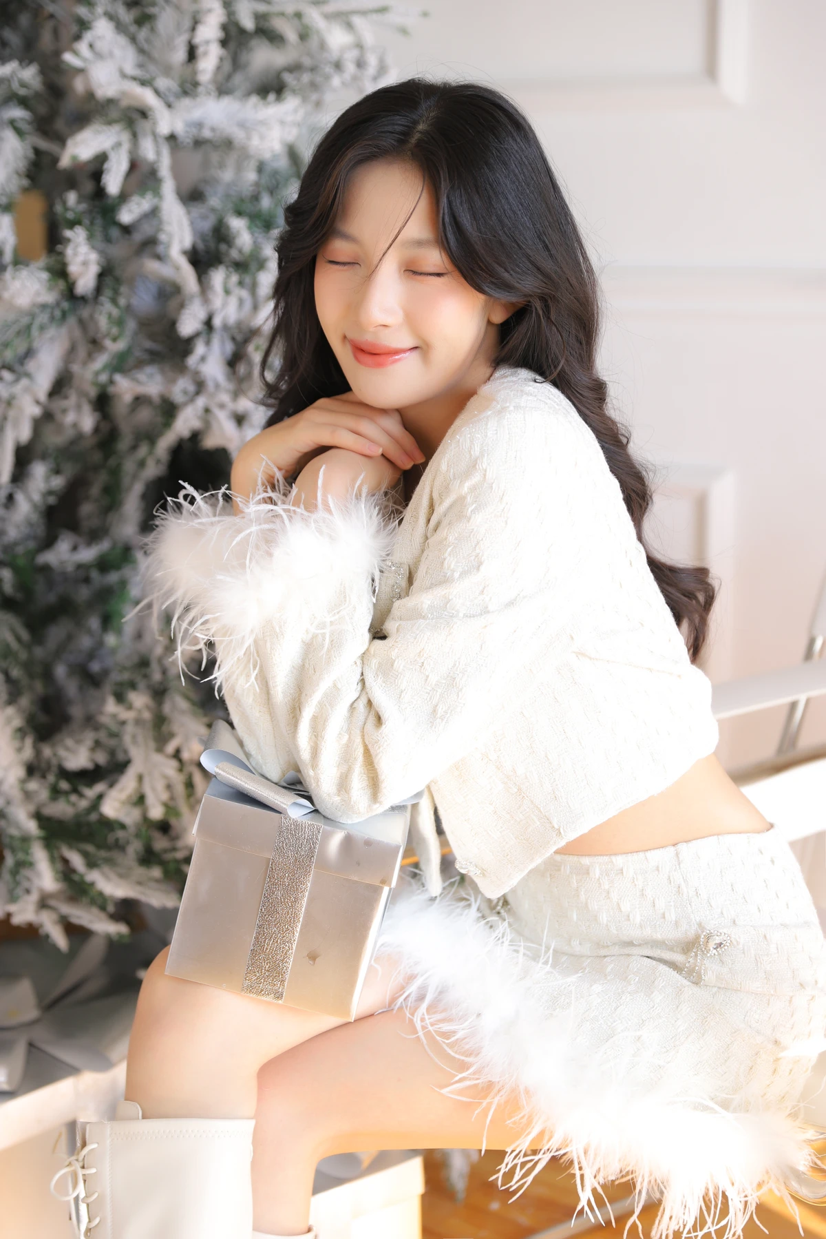 [艺图语] 2022.12.16 Vol.2693 – 山茶花 依欣Doris#[36P]-9
