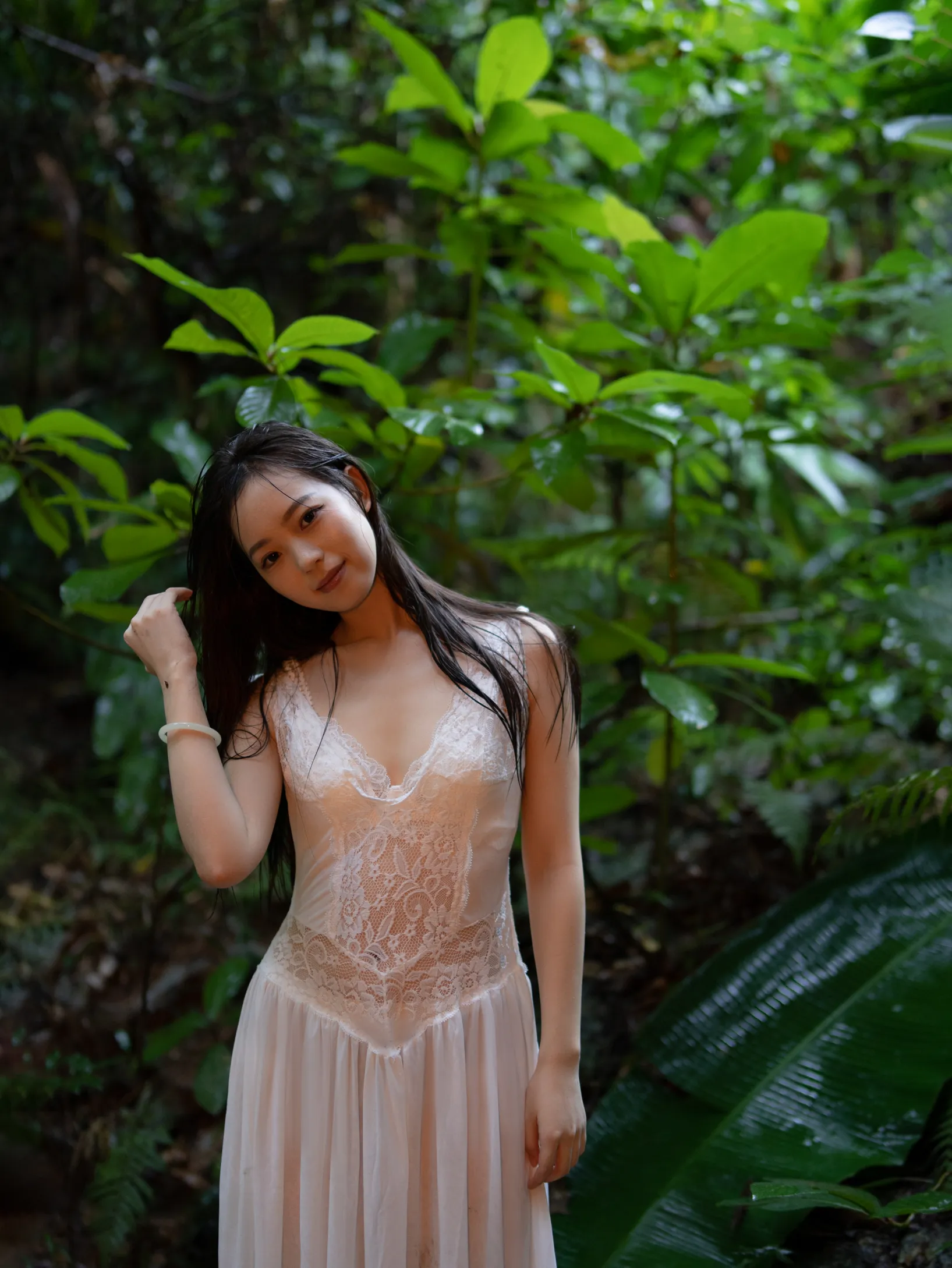 [艺图语] 2022.12.01 Vol.2574 – 溪水流光 QQ#[45P]-1