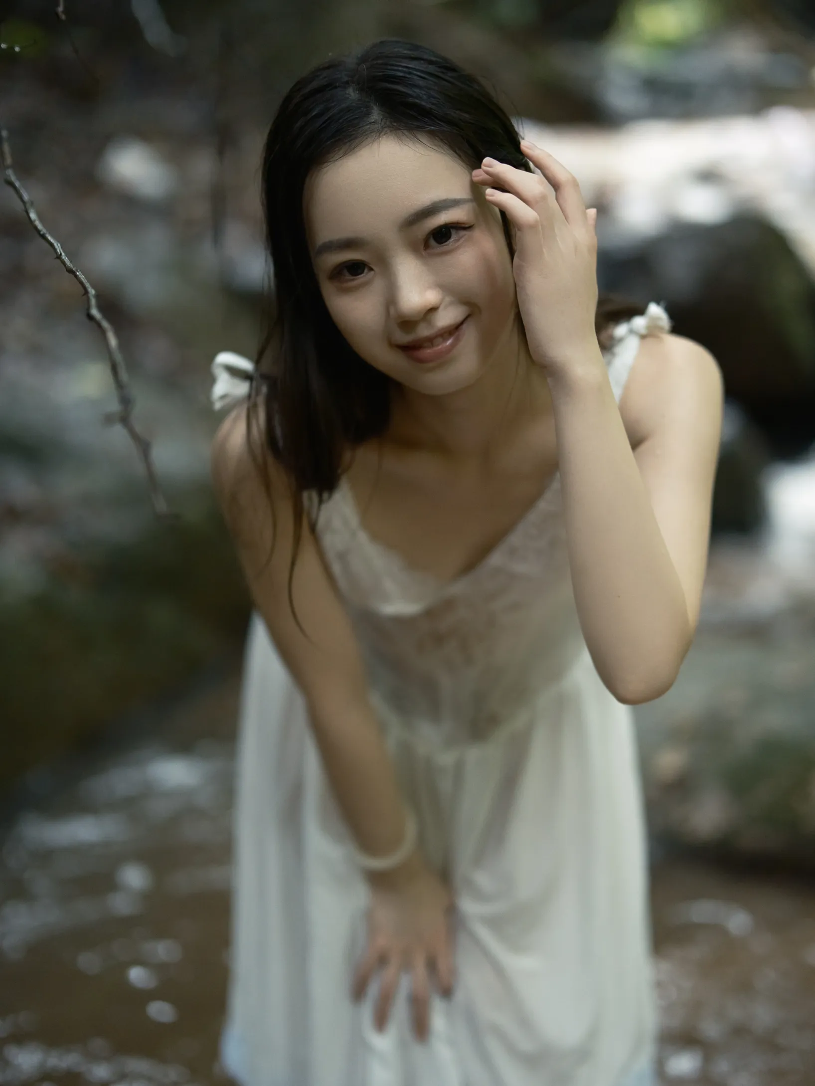 [艺图语] 2022.12.01 Vol.2574 – 溪水流光 QQ#[45P]-1