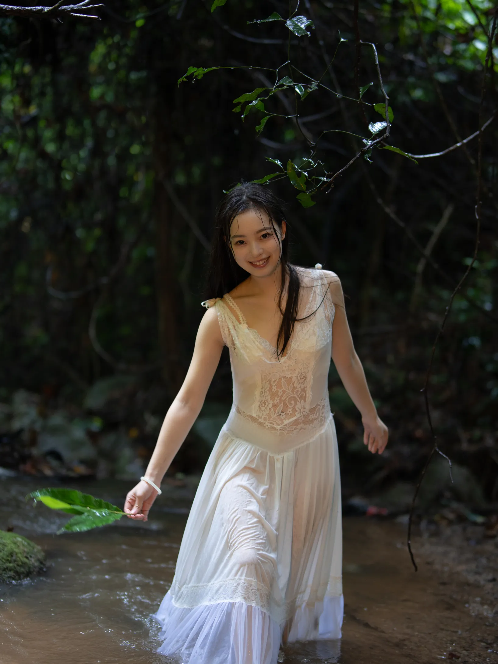 [艺图语] 2022.12.01 Vol.2574 – 溪水流光 QQ#[45P]-10