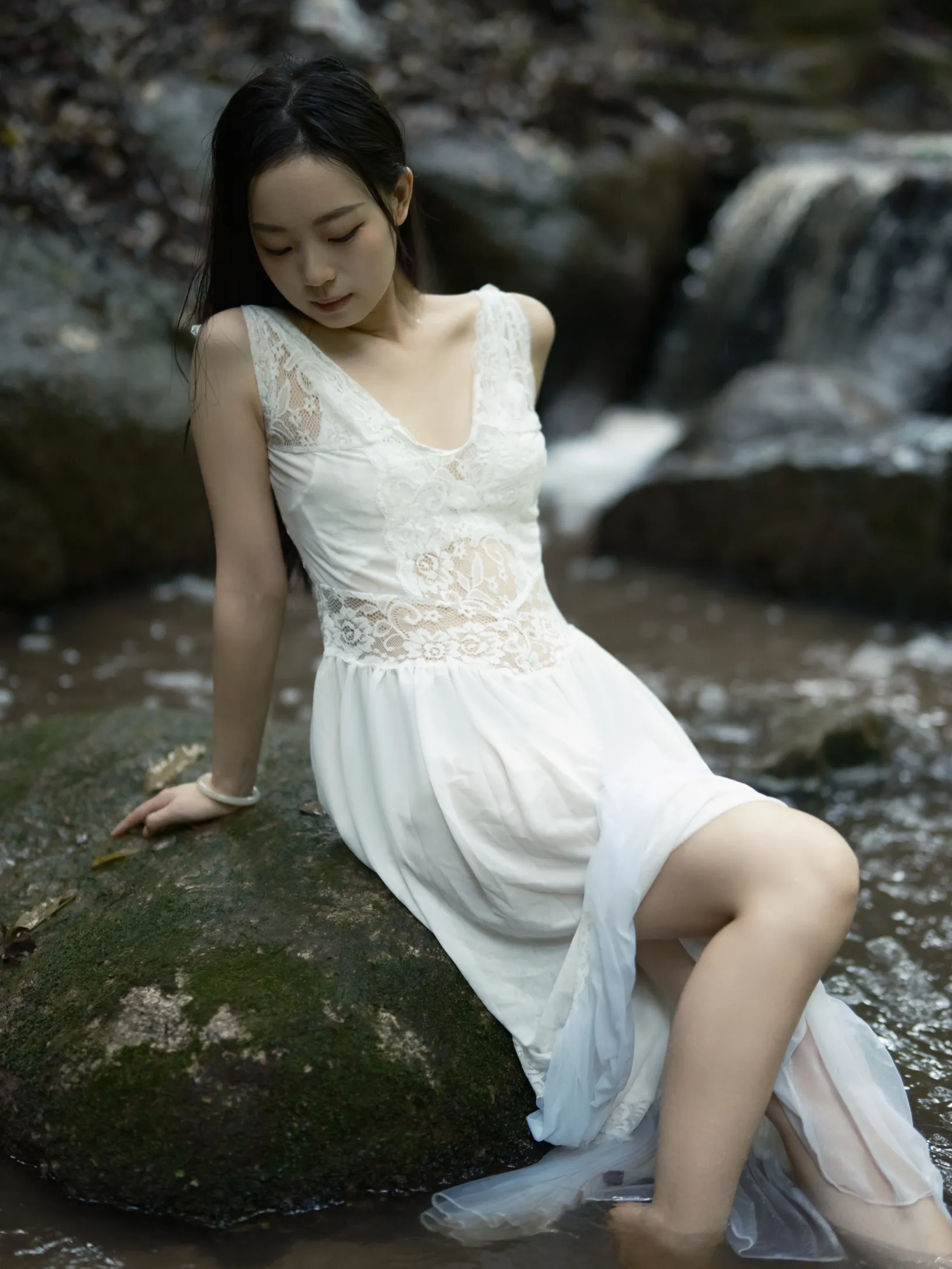 [艺图语] 2022.12.01 Vol.2574 – 溪水流光 QQ#[45P]-10
