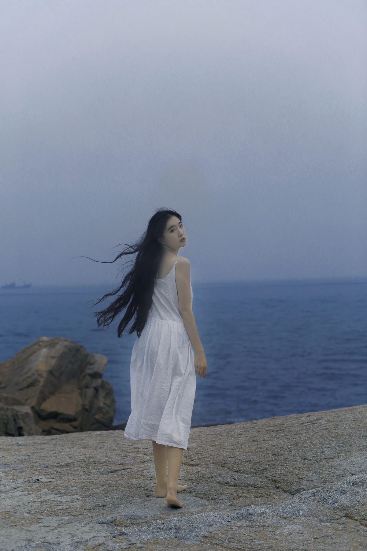 [艺图语] 2023.03.09 Vol.3037 In Blue 知岫#[31P]-9