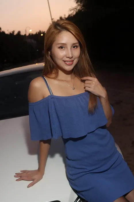 [爱美足] NO.094 長腿美模Van Van 香車美腿 高跟美腿外拍 街拍#[100P]-9