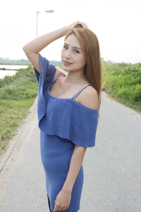 [爱美足] NO.094 長腿美模Van Van 香車美腿 高跟美腿外拍 街拍#[100P]-4