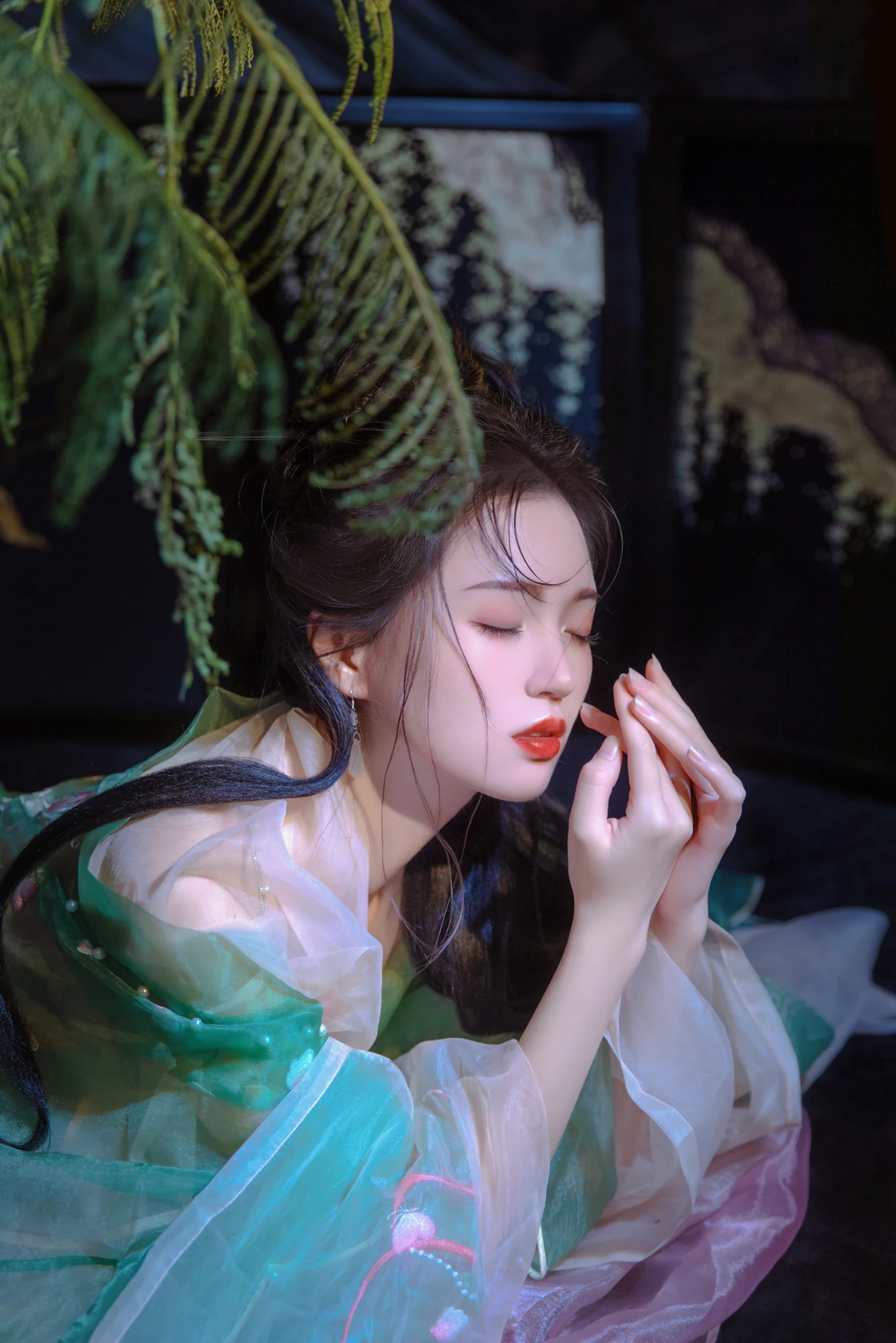 [艺图语] 2023.03.09 Vol.3035 庭芜绿 胖琦#[31P]-5