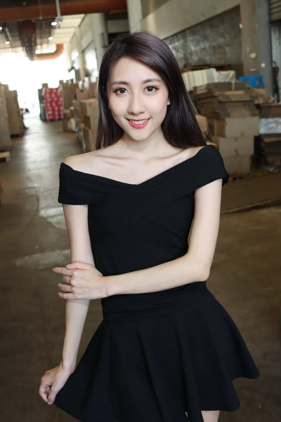 [爱美足] NO.140 Elaine Chung 连衣裙丝袜凉高美腿 街拍#[73P]-4