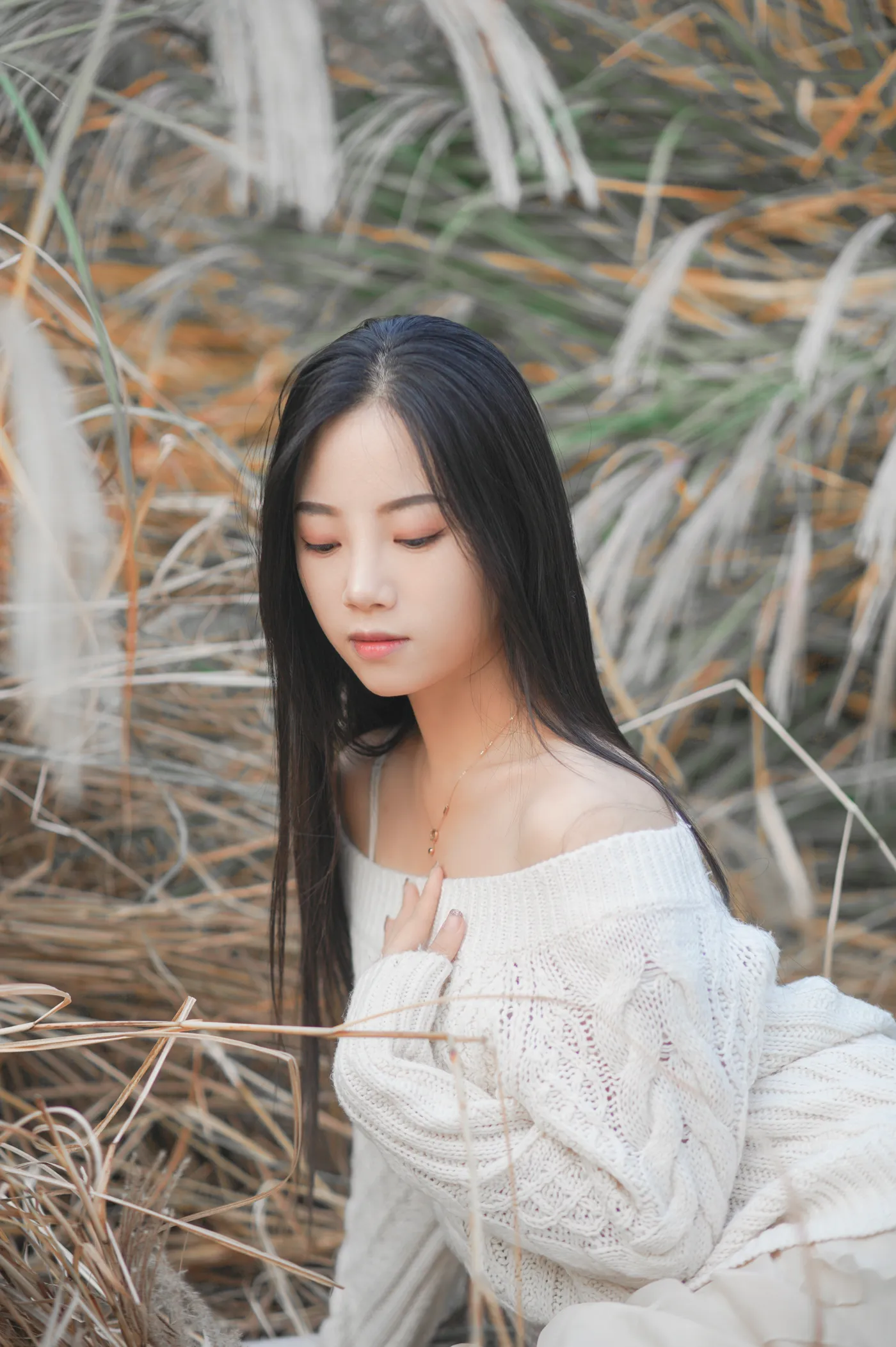 [艺图语] 2022.12.09 Vol.2634 – 藏在芦苇荡中的温柔 兮兮#[26P]-2