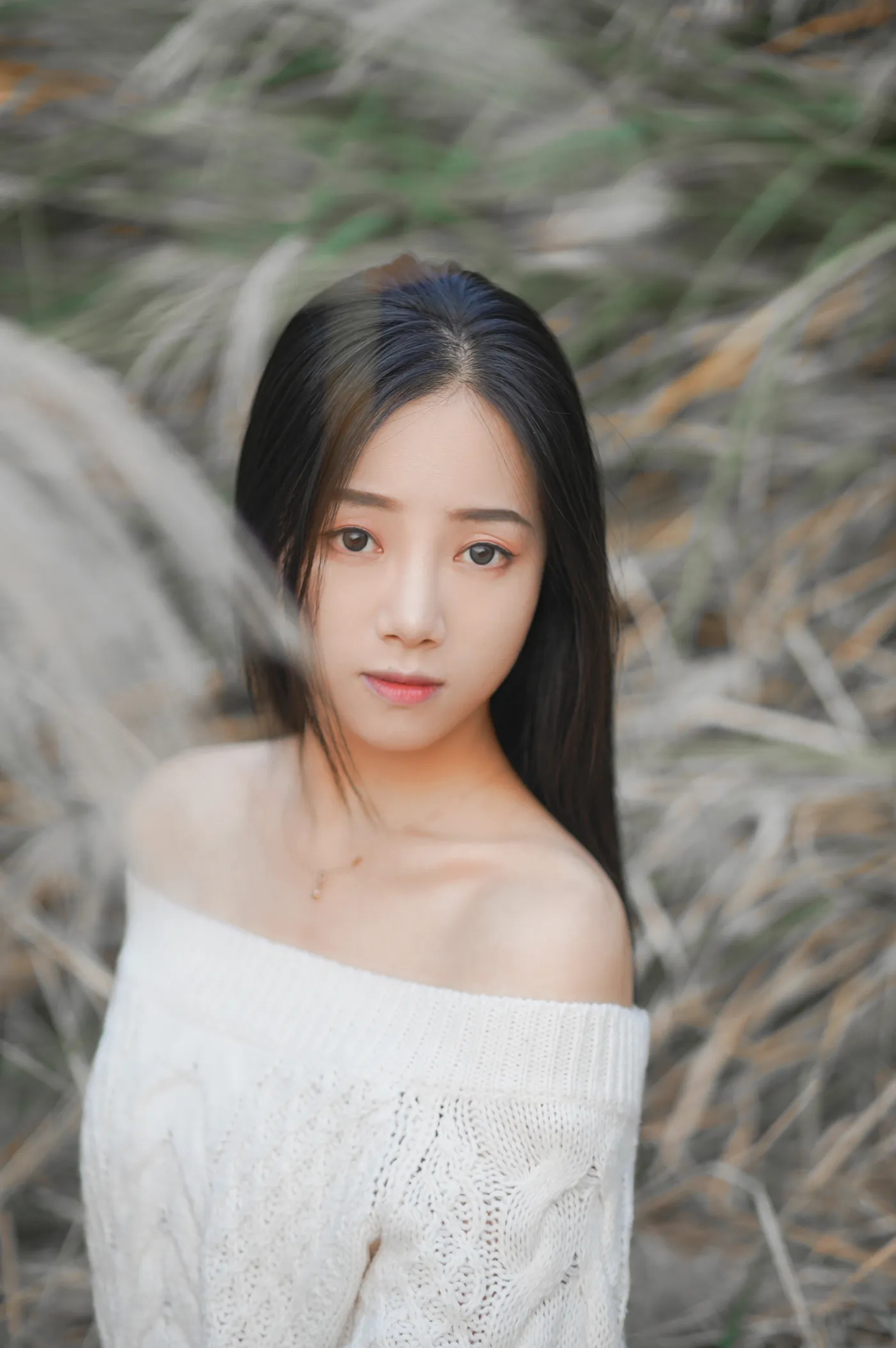 [艺图语] 2022.12.09 Vol.2634 – 藏在芦苇荡中的温柔 兮兮#[26P]-5