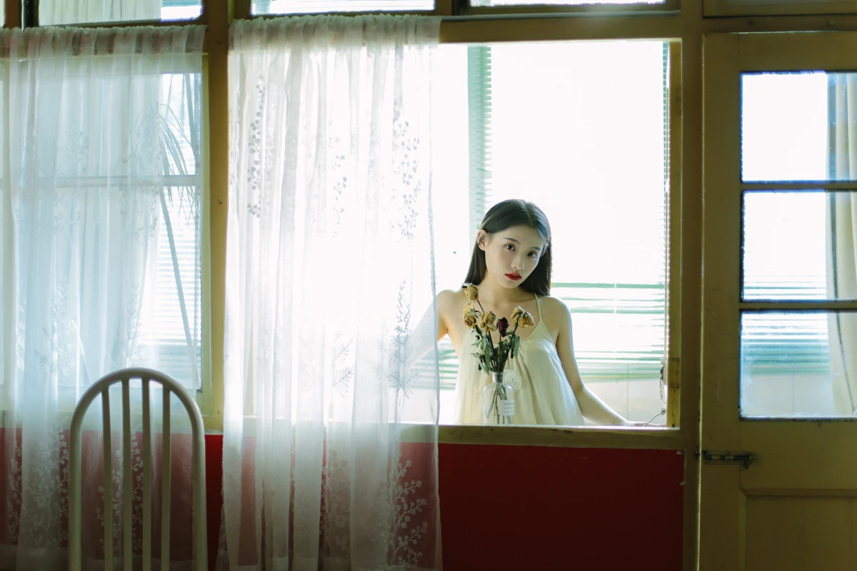 [艺图语] 2022.12.16 Vol.2691 – 光与影 吾蕊#[38P]-1