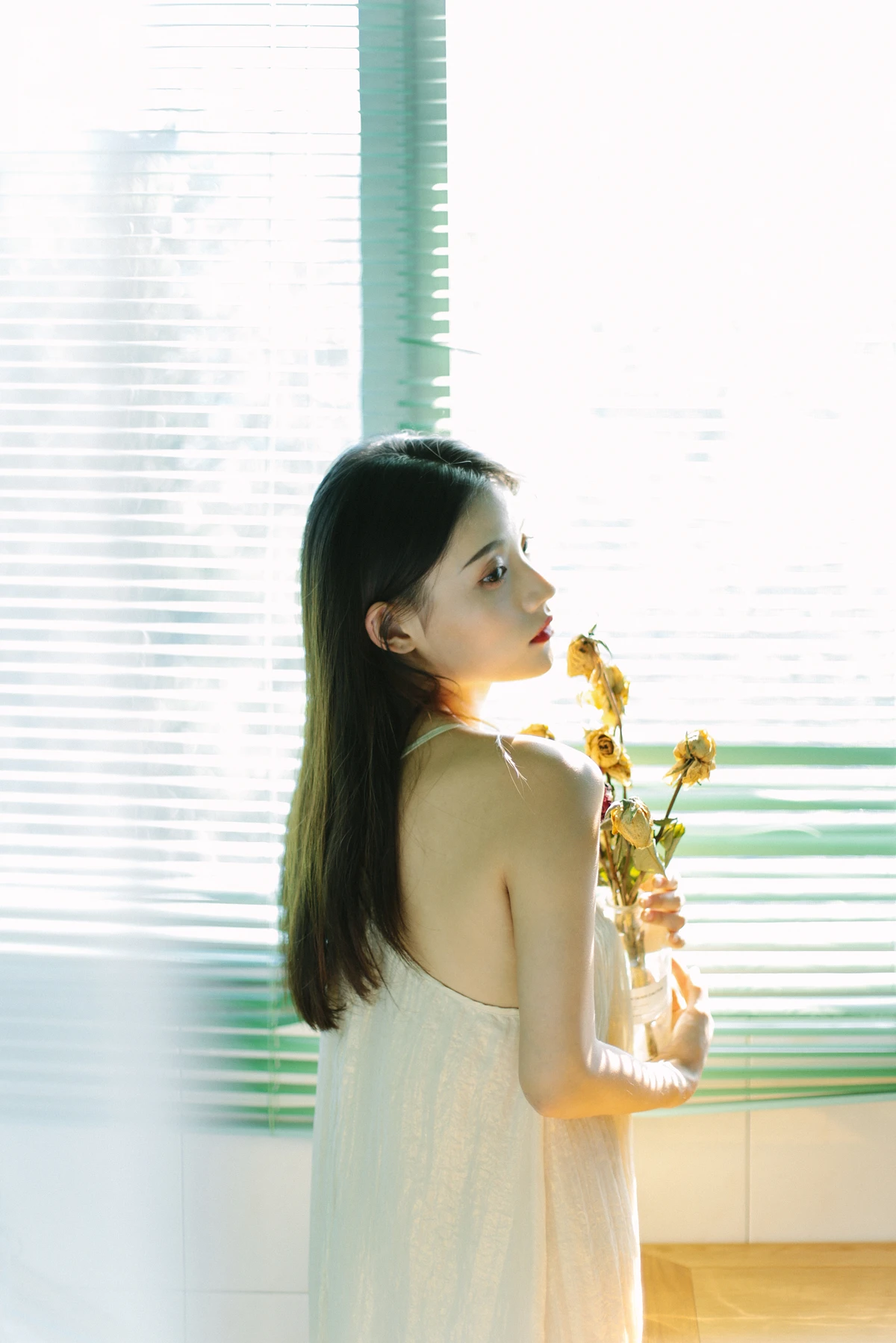 [艺图语] 2022.12.16 Vol.2691 – 光与影 吾蕊#[38P]-8
