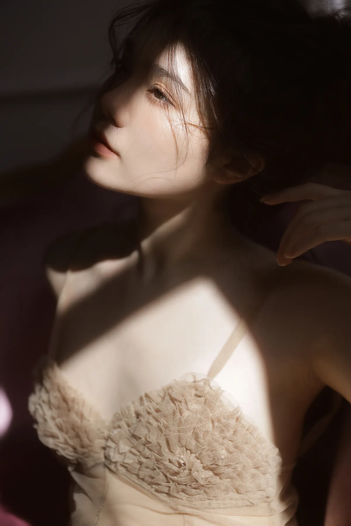 [艺图语] 2022.12.14 Vol.2675 – 光影 33#[24P]-9