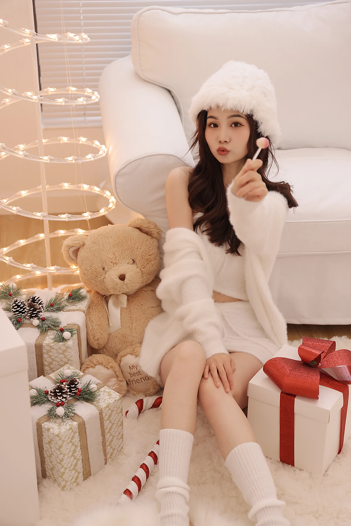 [艺图语] 2022.12.25 Vol.2755 – 圣诞 Juuuudy兒#[23P]-6