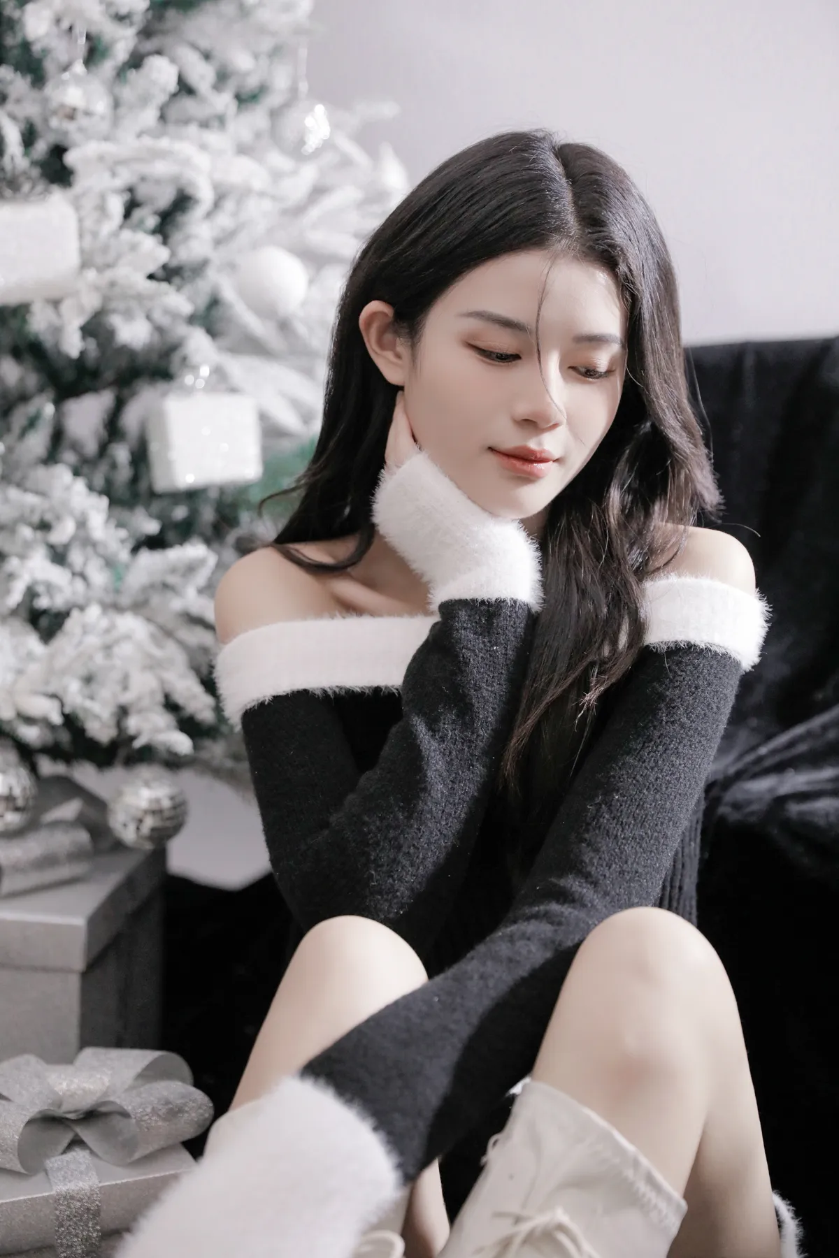 [艺图语] 2022.12.11 Vol.2653 – 圣诞少女 馨瑶XINYAO#[25P]-9