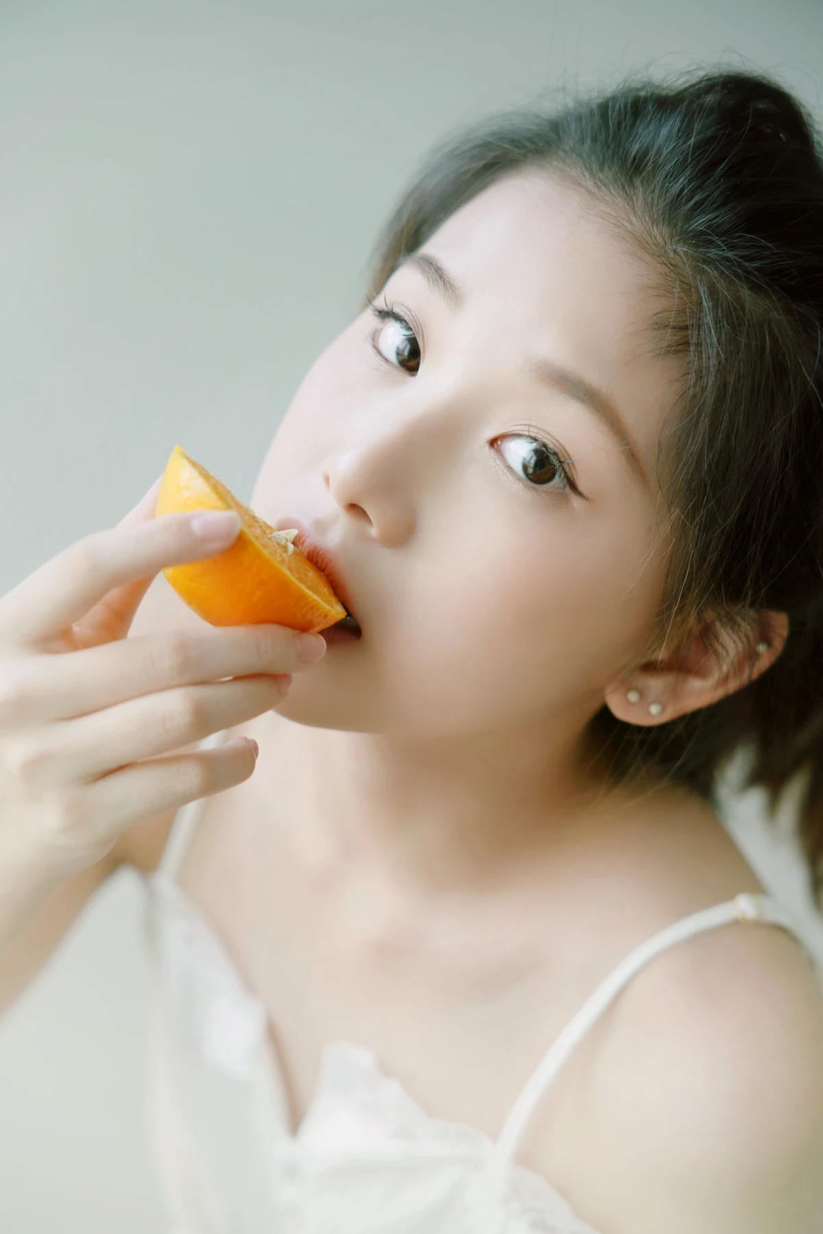 [艺图语] 2022.12.16 Vol.2694 – 淘气的小橙子 小怡#[25P]-4