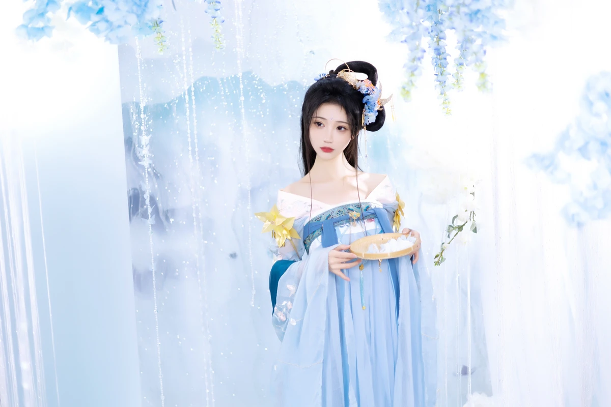 [艺图语] 2023.02.08 Vol.3001 枕边书 -绮罗生的小苏苏-#[26P]-4