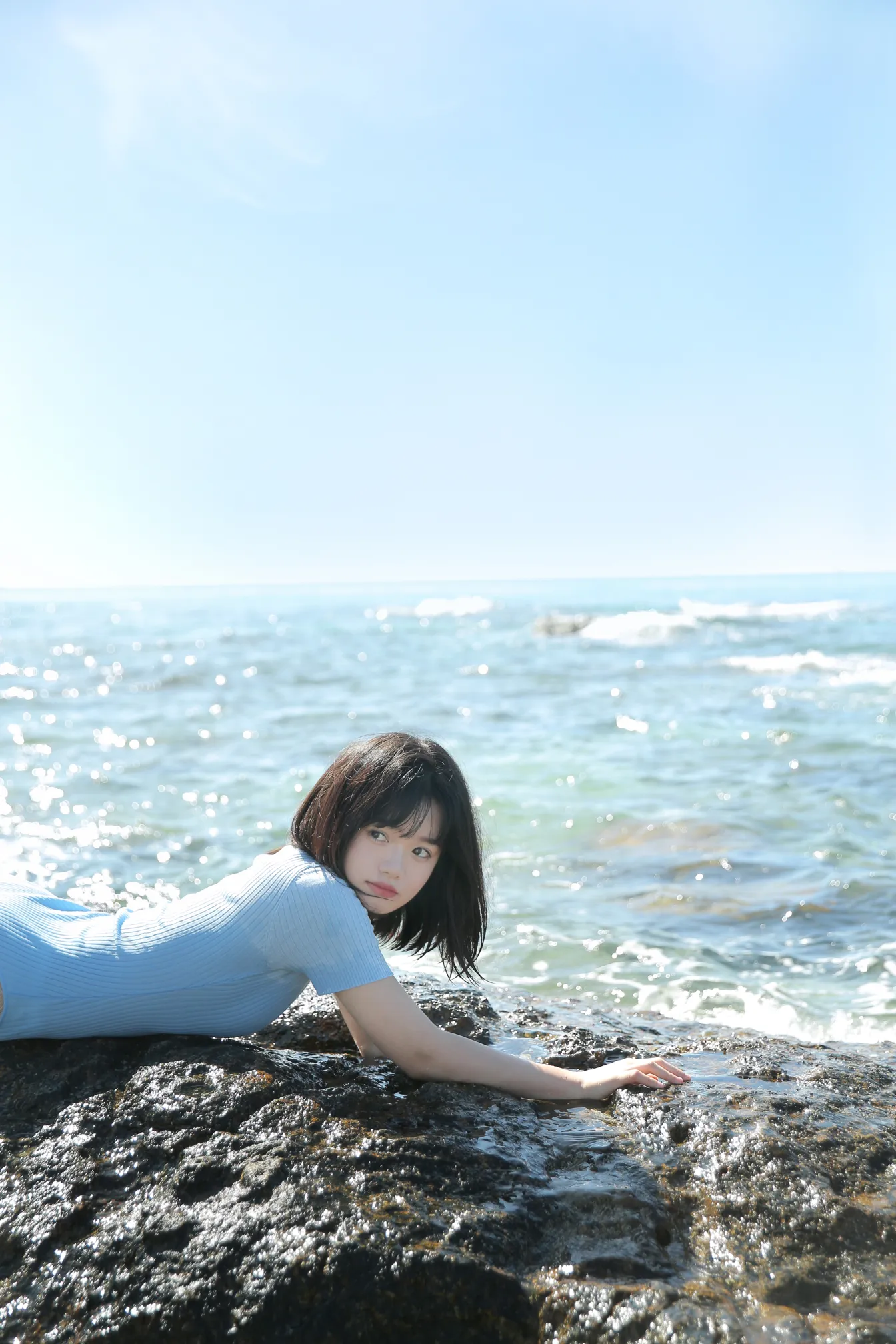 [艺图语] 2022.12.09 Vol.2637 – 海岛盛夏 叛逆的捡捡唯#[25P]-10