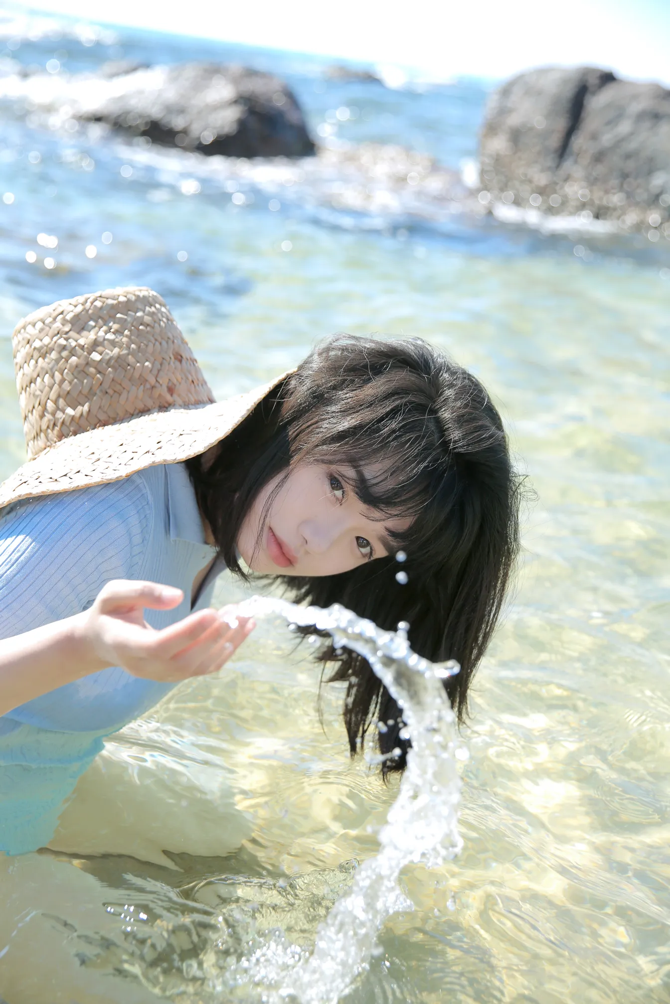 [艺图语] 2022.12.09 Vol.2637 – 海岛盛夏 叛逆的捡捡唯#[25P]-2