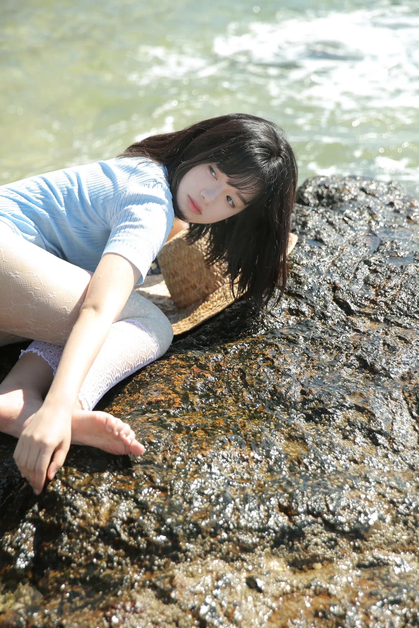 [艺图语] 2022.12.09 Vol.2637 – 海岛盛夏 叛逆的捡捡唯#[25P]-4