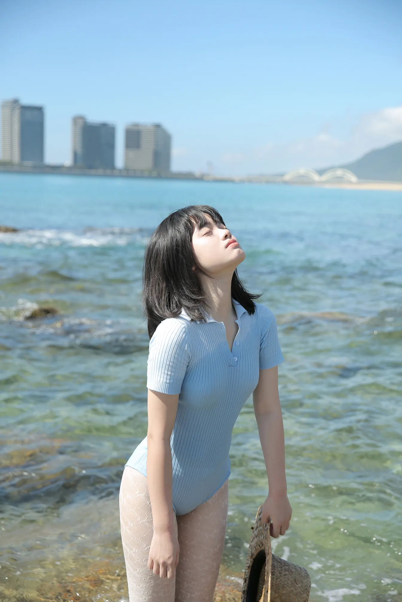 [艺图语] 2022.12.09 Vol.2637 – 海岛盛夏 叛逆的捡捡唯#[25P]-7