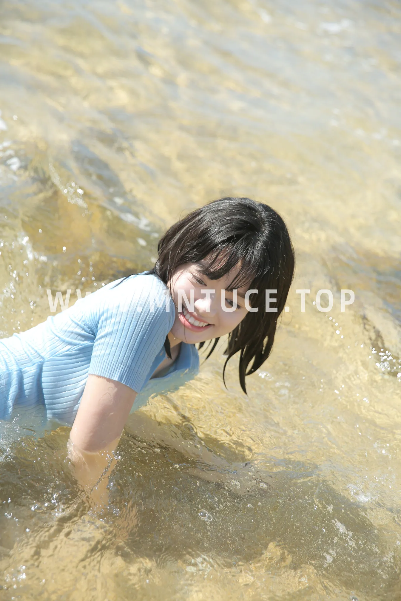 [艺图语] 2022.12.09 Vol.2637 – 海岛盛夏 叛逆的捡捡唯#[25P]-8