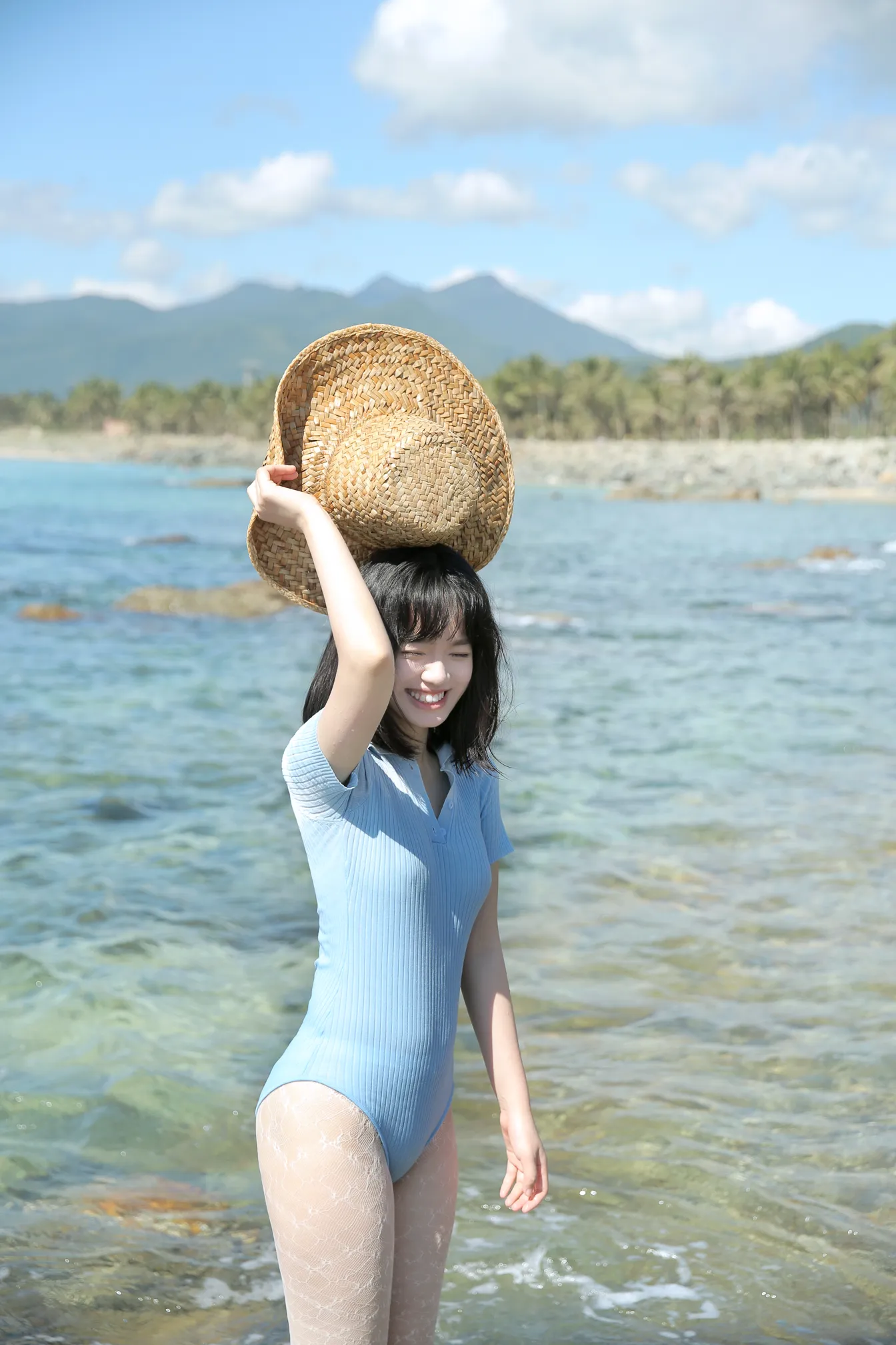 [艺图语] 2022.12.09 Vol.2637 – 海岛盛夏 叛逆的捡捡唯#[25P]-3