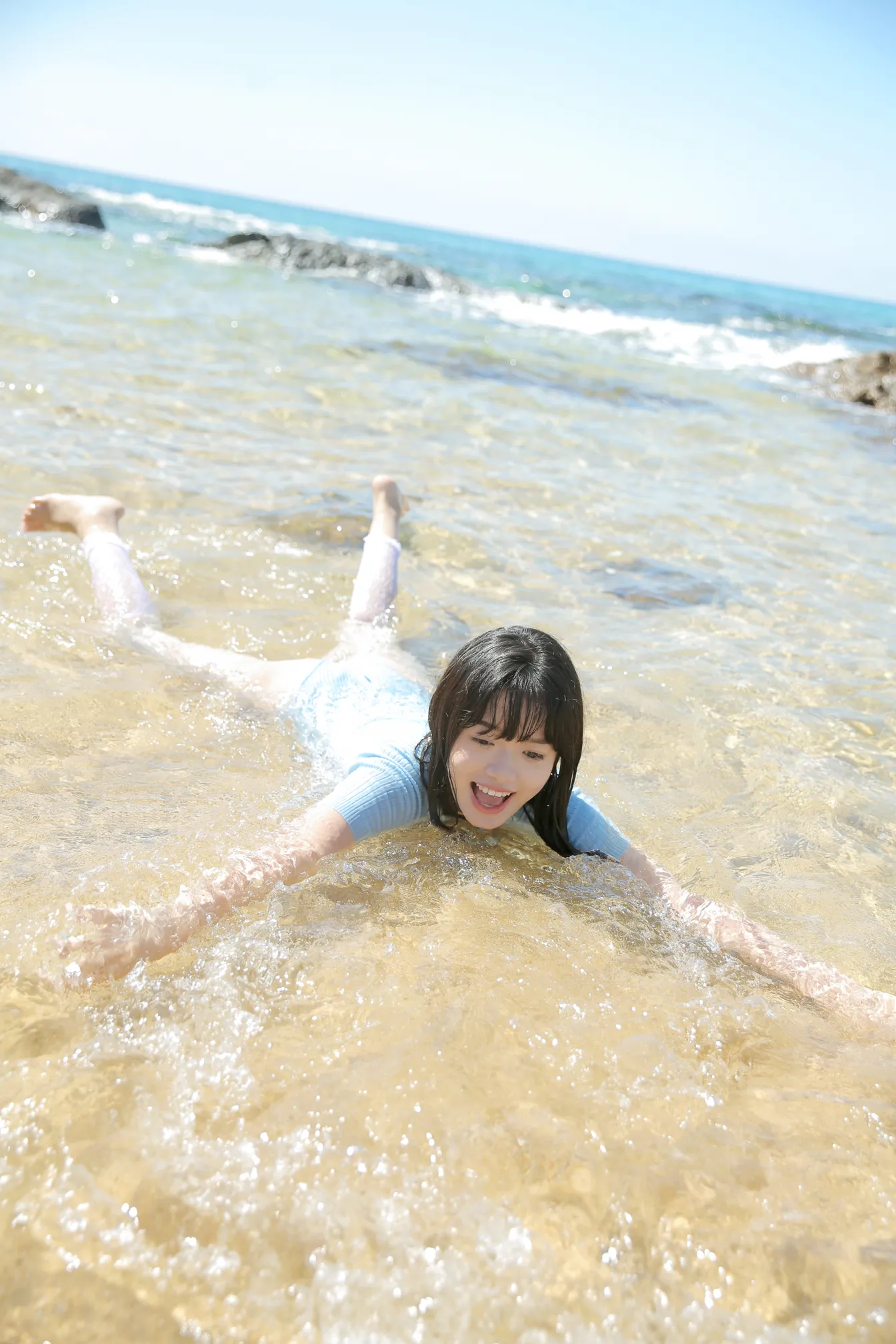 [艺图语] 2022.12.09 Vol.2637 – 海岛盛夏 叛逆的捡捡唯#[25P]-9