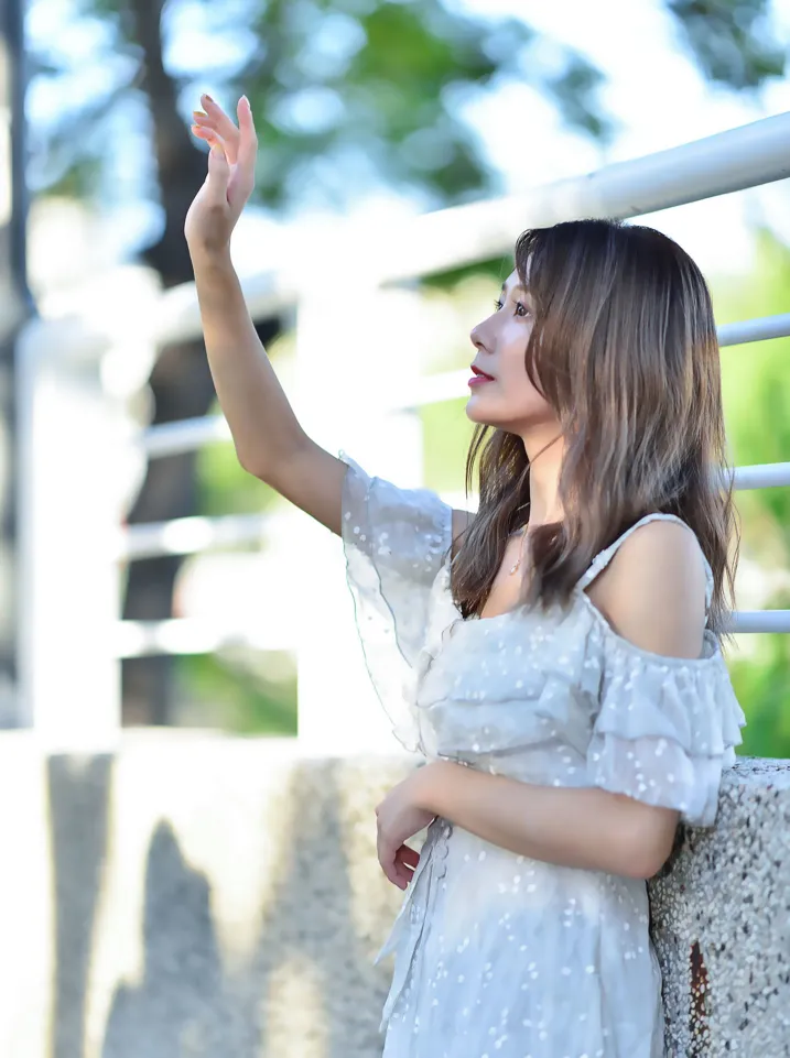 [爱美足] NO.200 vivi曹媛媛 吊带高衩长裙高跟美腿 街拍#[105P]-1