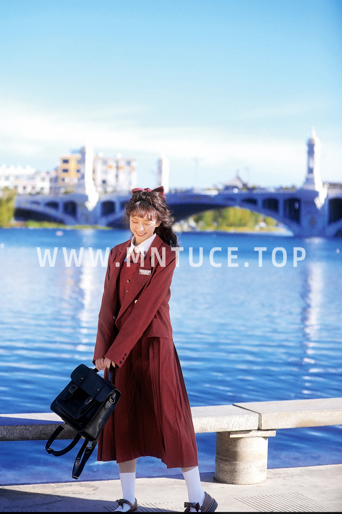 [艺图语] 2023.03.09 Vol.3032 海边情话 顾林x#[28P]-10
