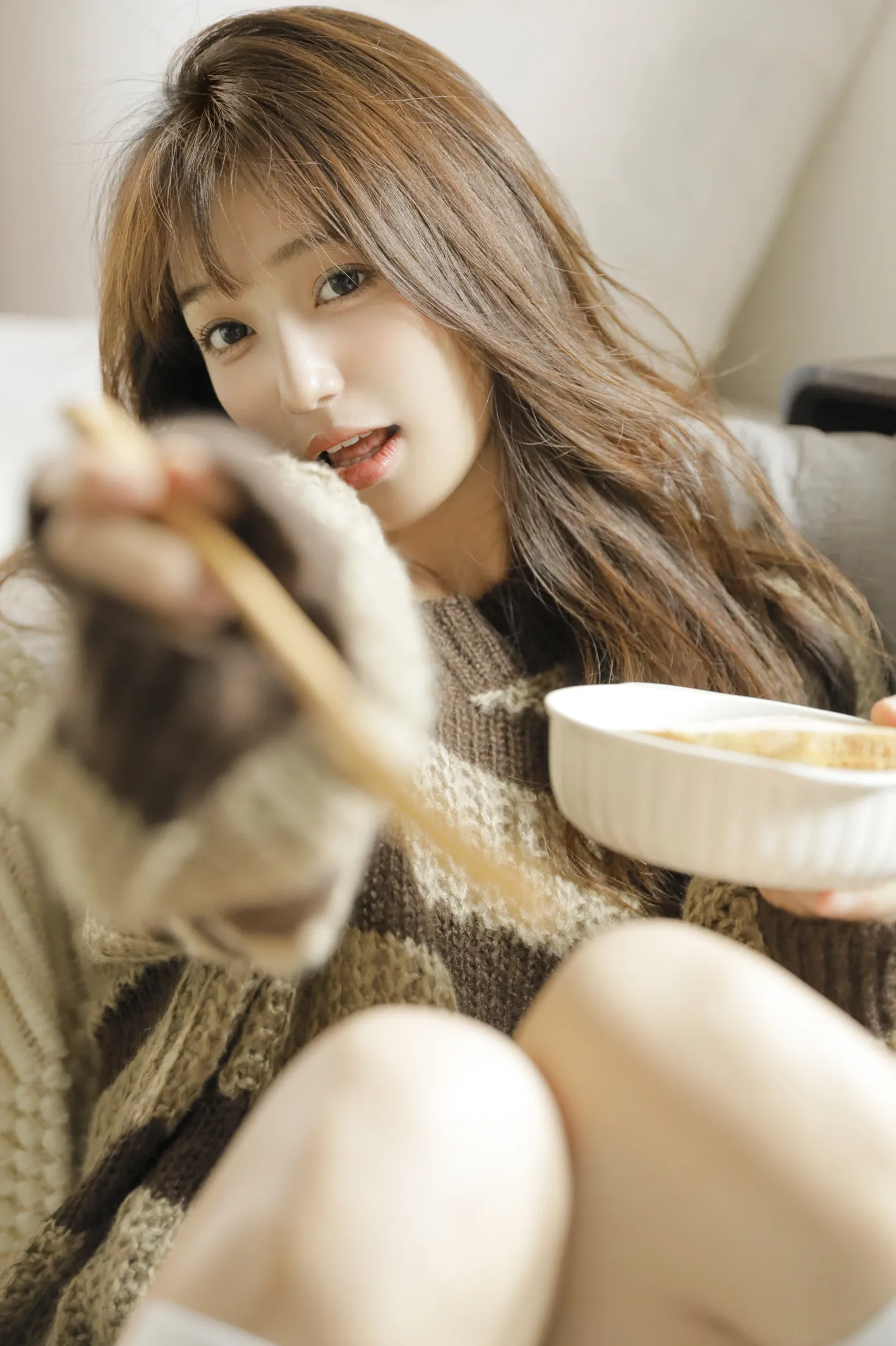 [艺图语] 2022.12.05 Vol.2606 – 咖色系的秋天 郑湘湘#[22P]-8