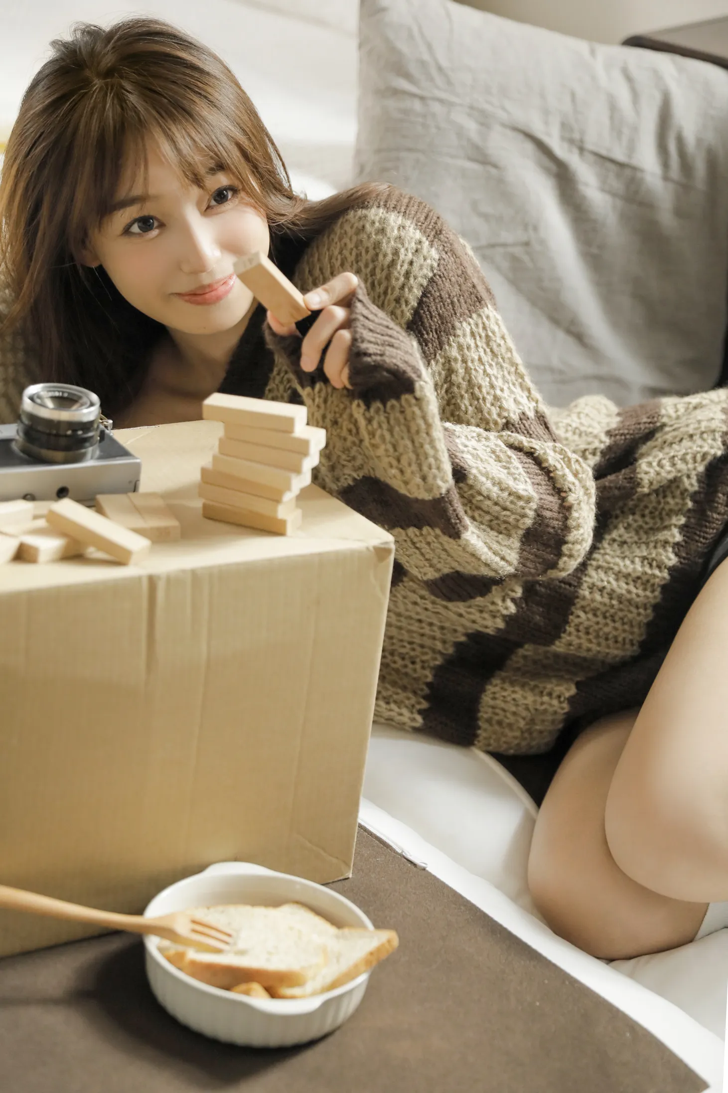 [艺图语] 2022.12.05 Vol.2606 – 咖色系的秋天 郑湘湘#[22P]-3
