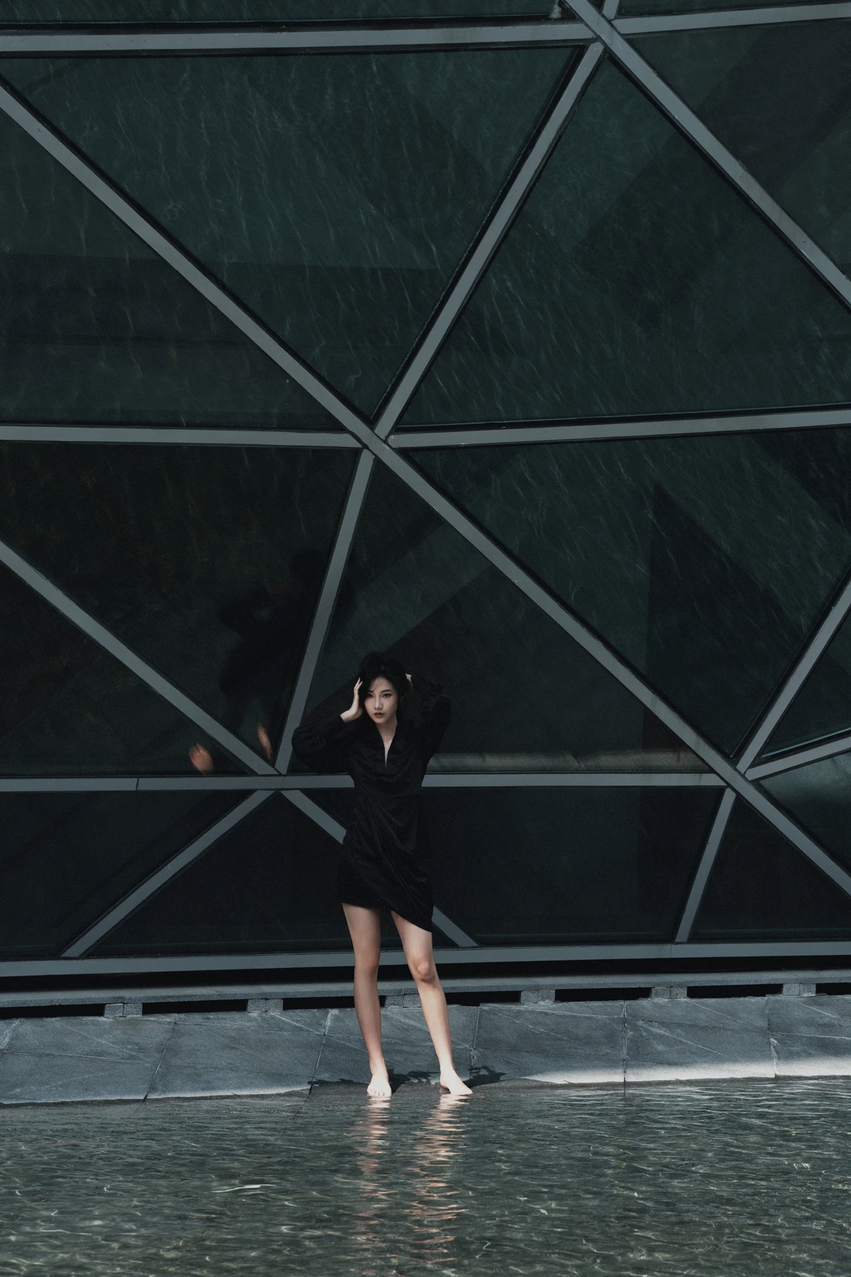 [艺图语] 2022.12.16 Vol.2692 – 黑与白 阿万#[46P]-6