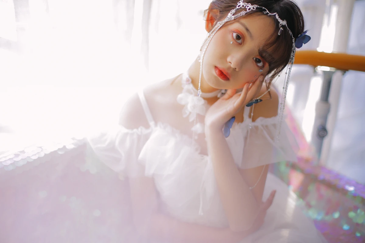 [艺图语] 2023.02.08 Vol.2996 蝶恋 芊芊#[43P]-1