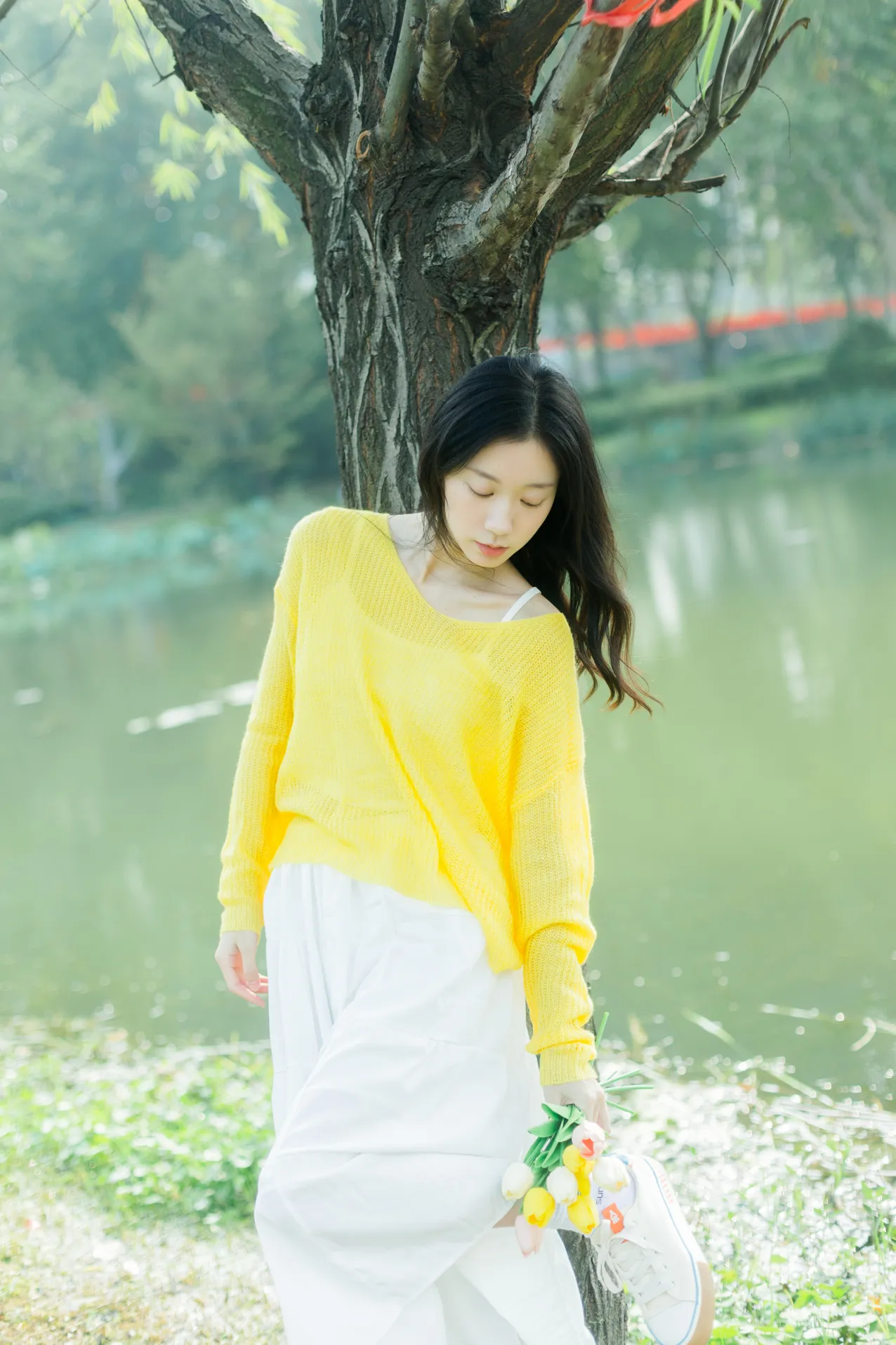 [艺图语] 2022.11.26 Vol.2532 – 秋风轻轻 饲猫少女-#[38P]-10