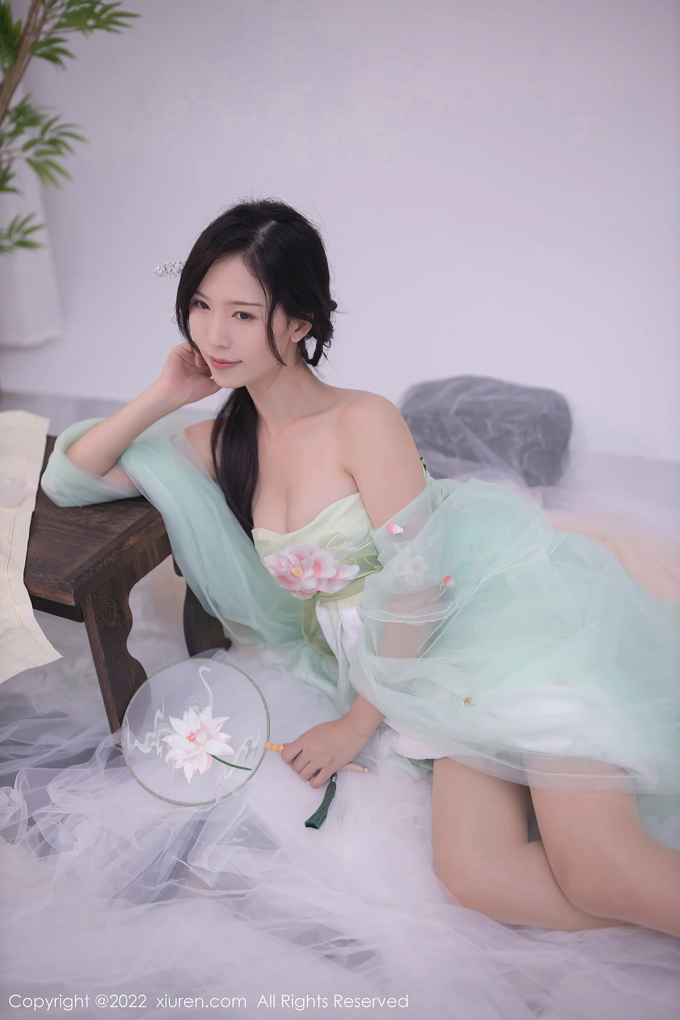 [秀人网] 2022.07.27 – No.5345 利世#[73P]-1