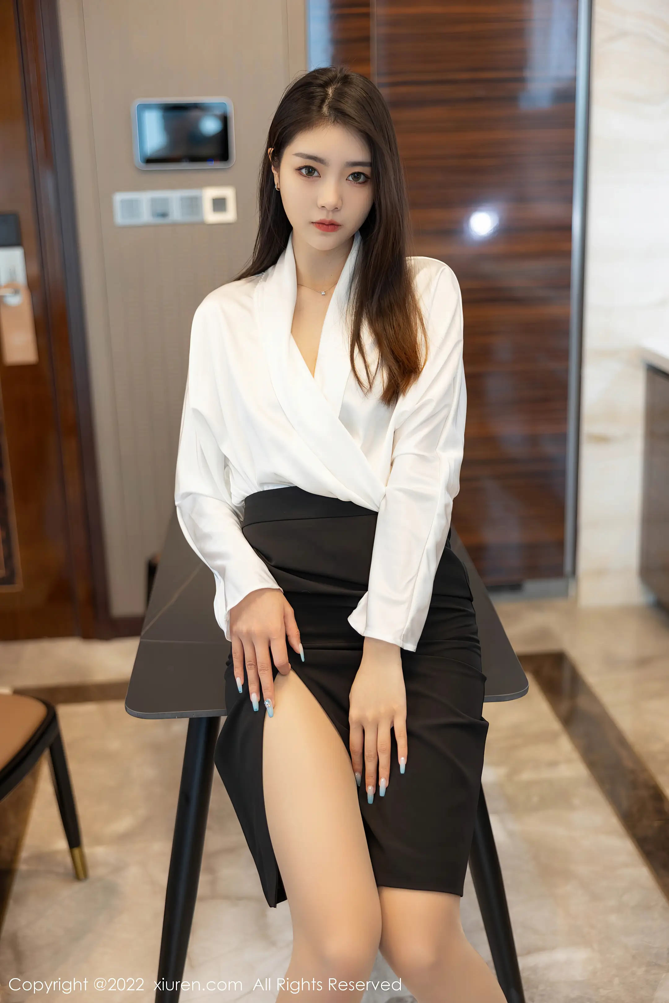 [秀人网] 2022.04.14 – NO.4869 可樂Vicky#[71P]-10
