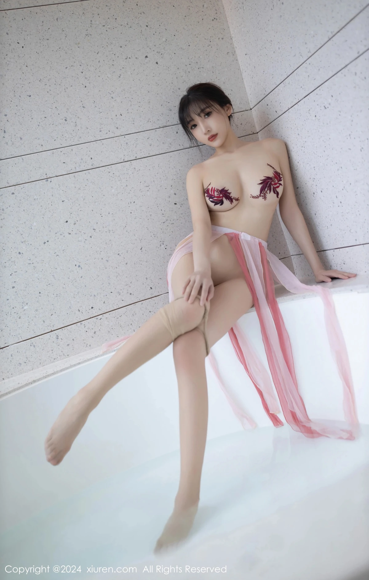 [秀人网] 2024.08.01 No.8954 陆萱萱#[81P]-1