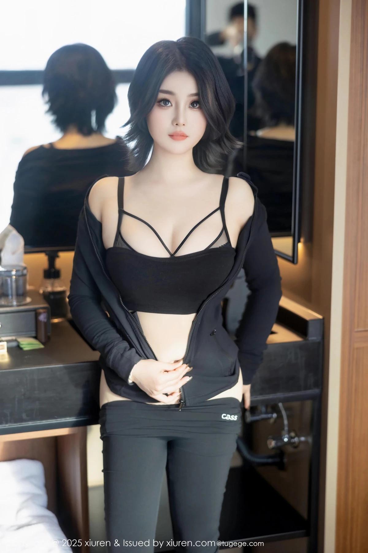 [秀人网] 2025.01.02 No.9694 M0nica#[80P]-4