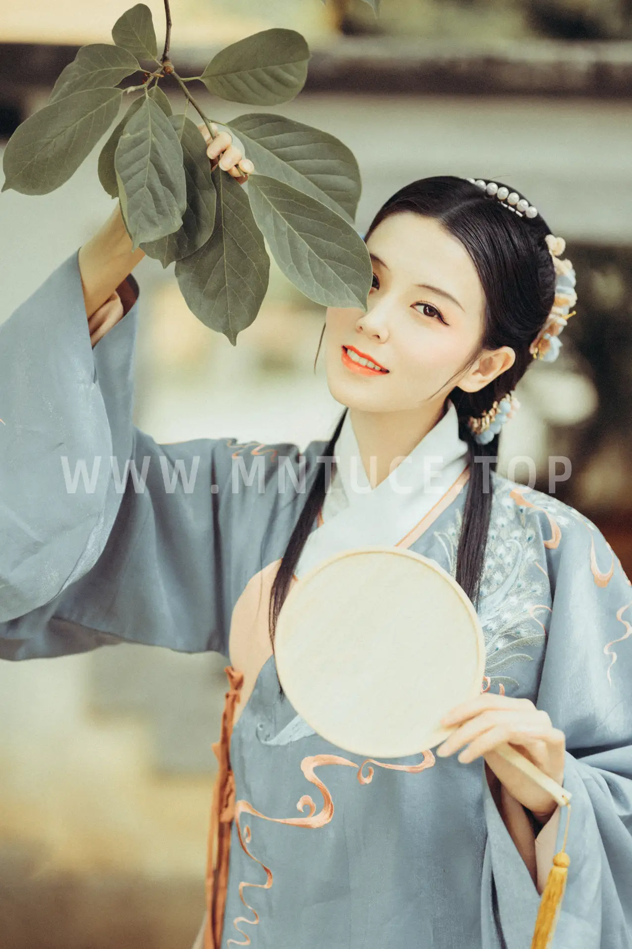 [艺图语] 2021.10.07 Vol.333 – 春思 航子#[24P]-9
